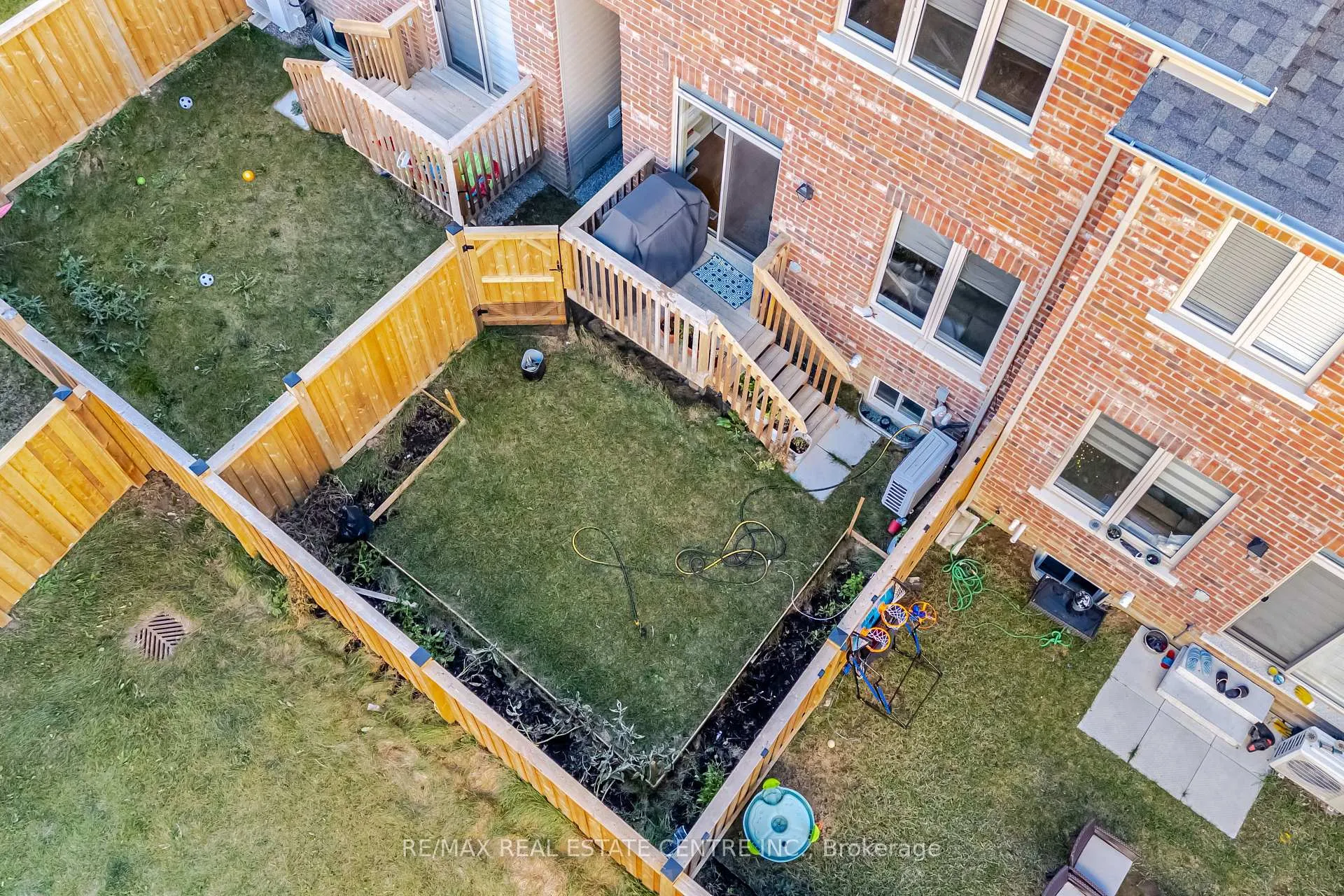 Photo 34 of 59 Benhurst Crescent, Brampton, Northwest Brampton — HOMEH