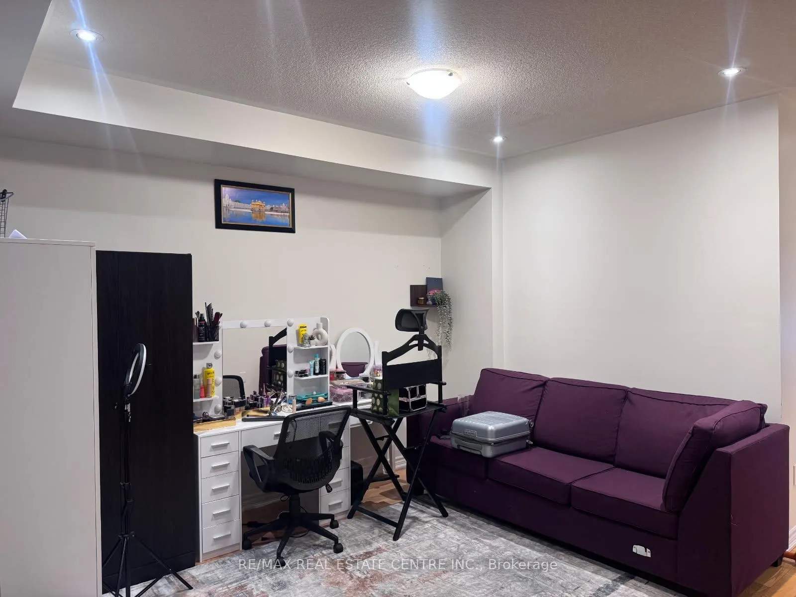 Photo 4 of 62 Hashmi Place, Brampton, Credit Valley — HOMEH