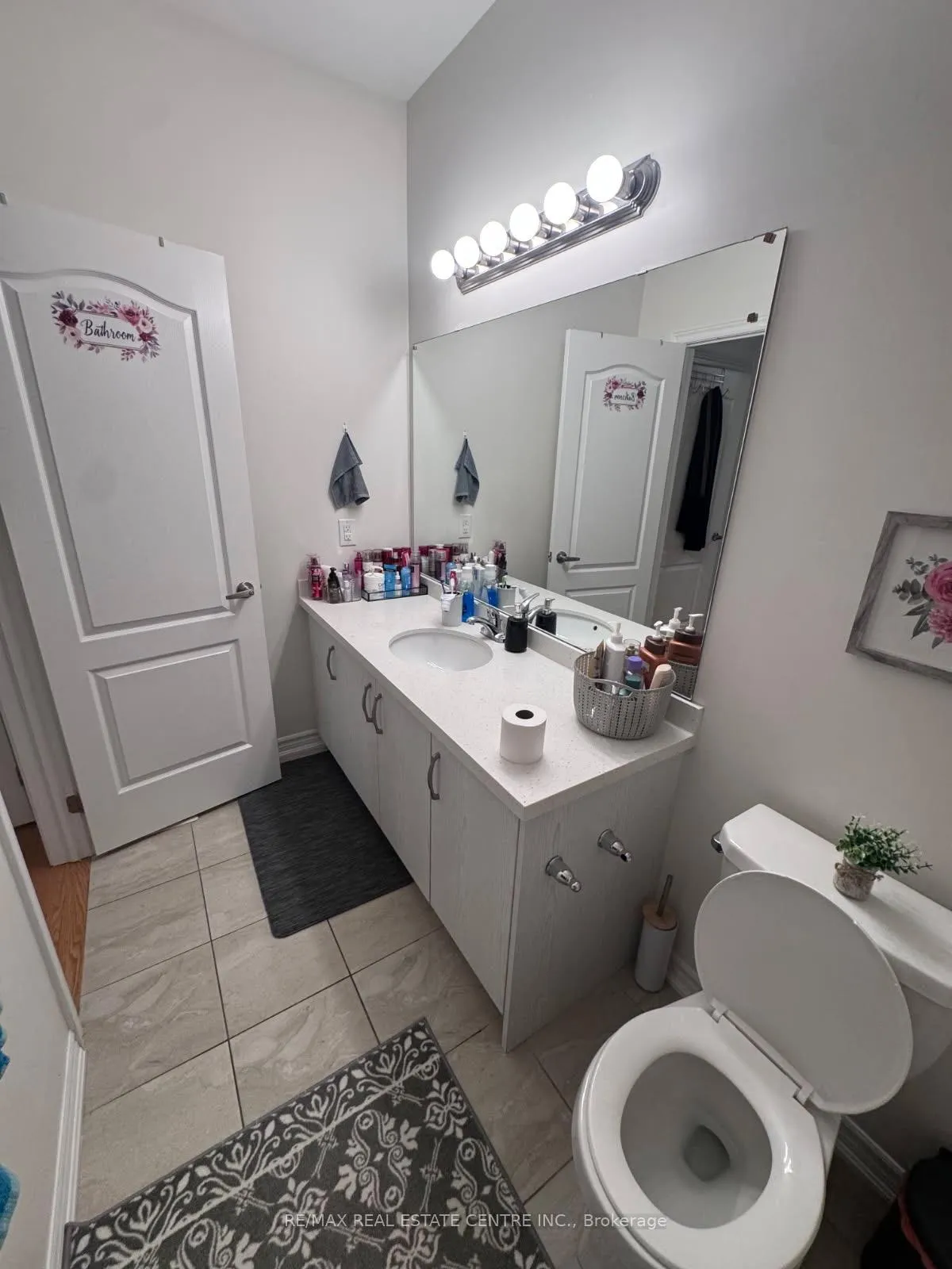 Photo 9 of 62 Hashmi Place, Brampton, Credit Valley — HOMEH