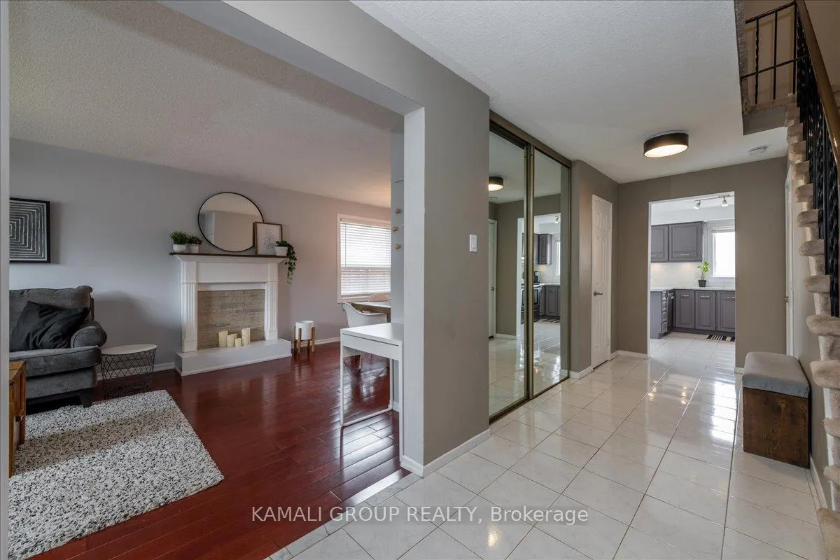 Photo 8 of Unit Main, 3 Cartwright Drive, Barrie, Cundles East — HOMEH