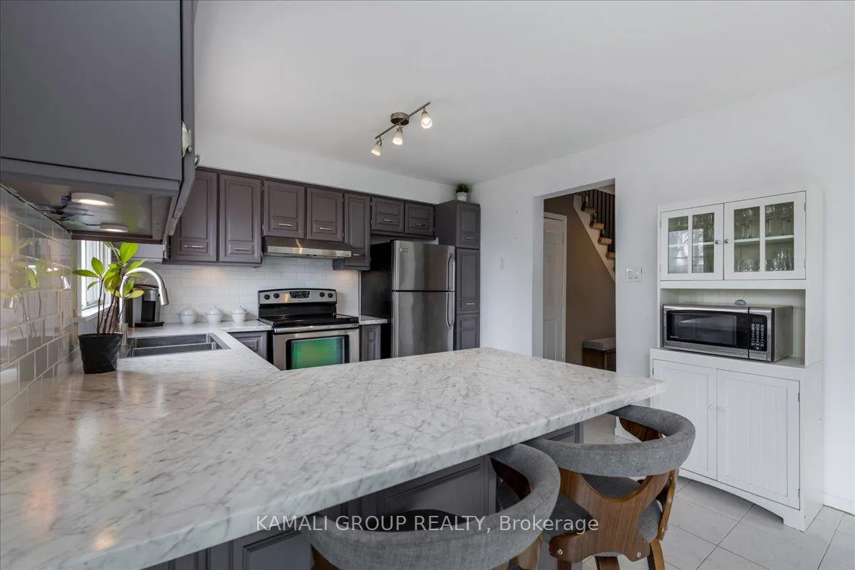 Photo 9 of Unit Main, 3 Cartwright Drive, Barrie, Cundles East — HOMEH