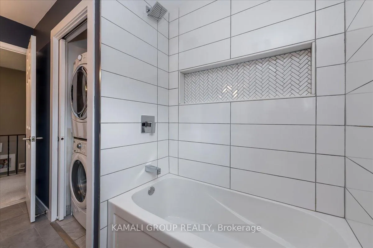 Photo 24 of Unit Main, 3 Cartwright Drive, Barrie, Cundles East — HOMEH