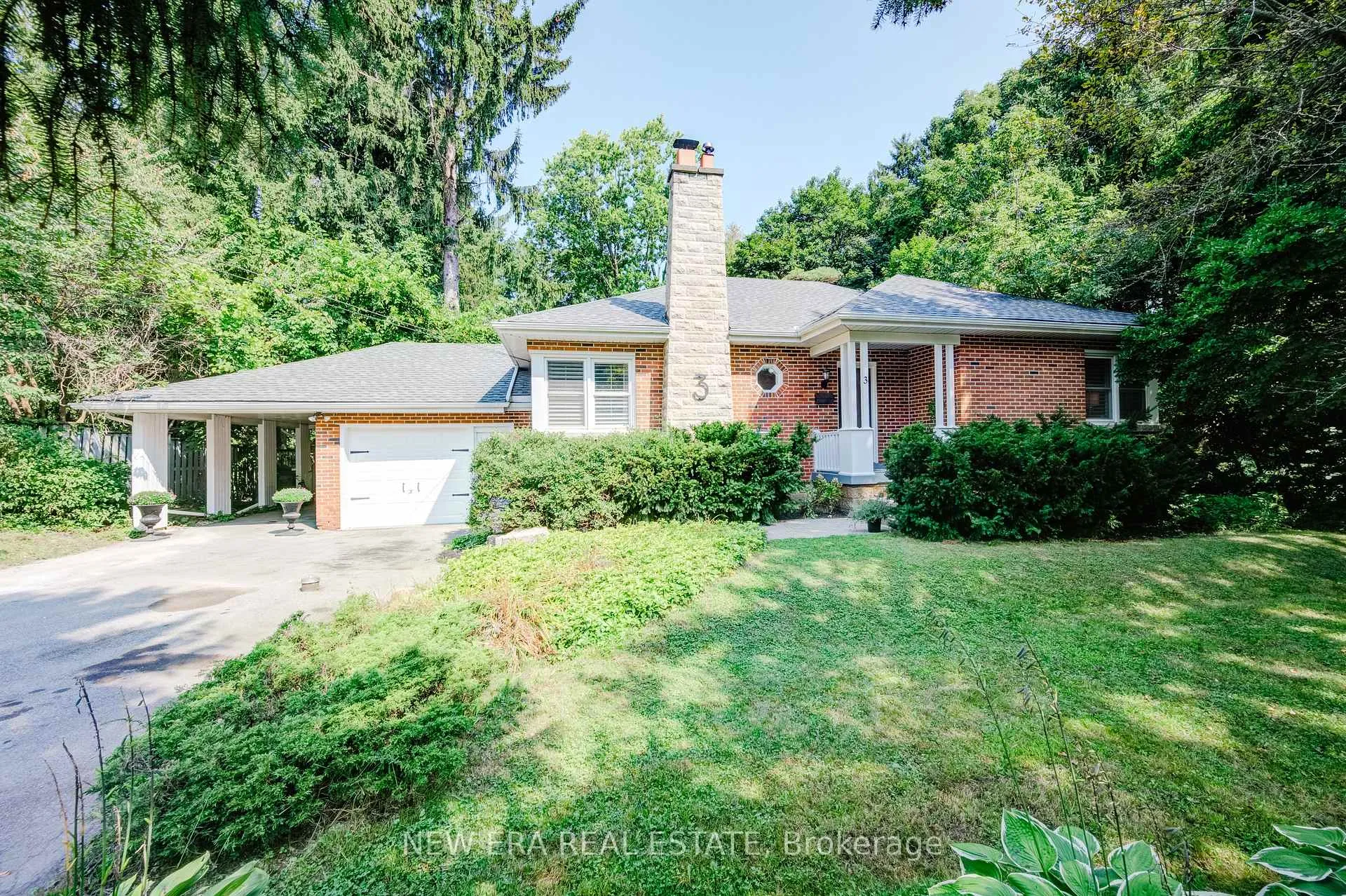 Photo 1 of 3 Fallsview Road, Hamilton, Greensville — HOMEH