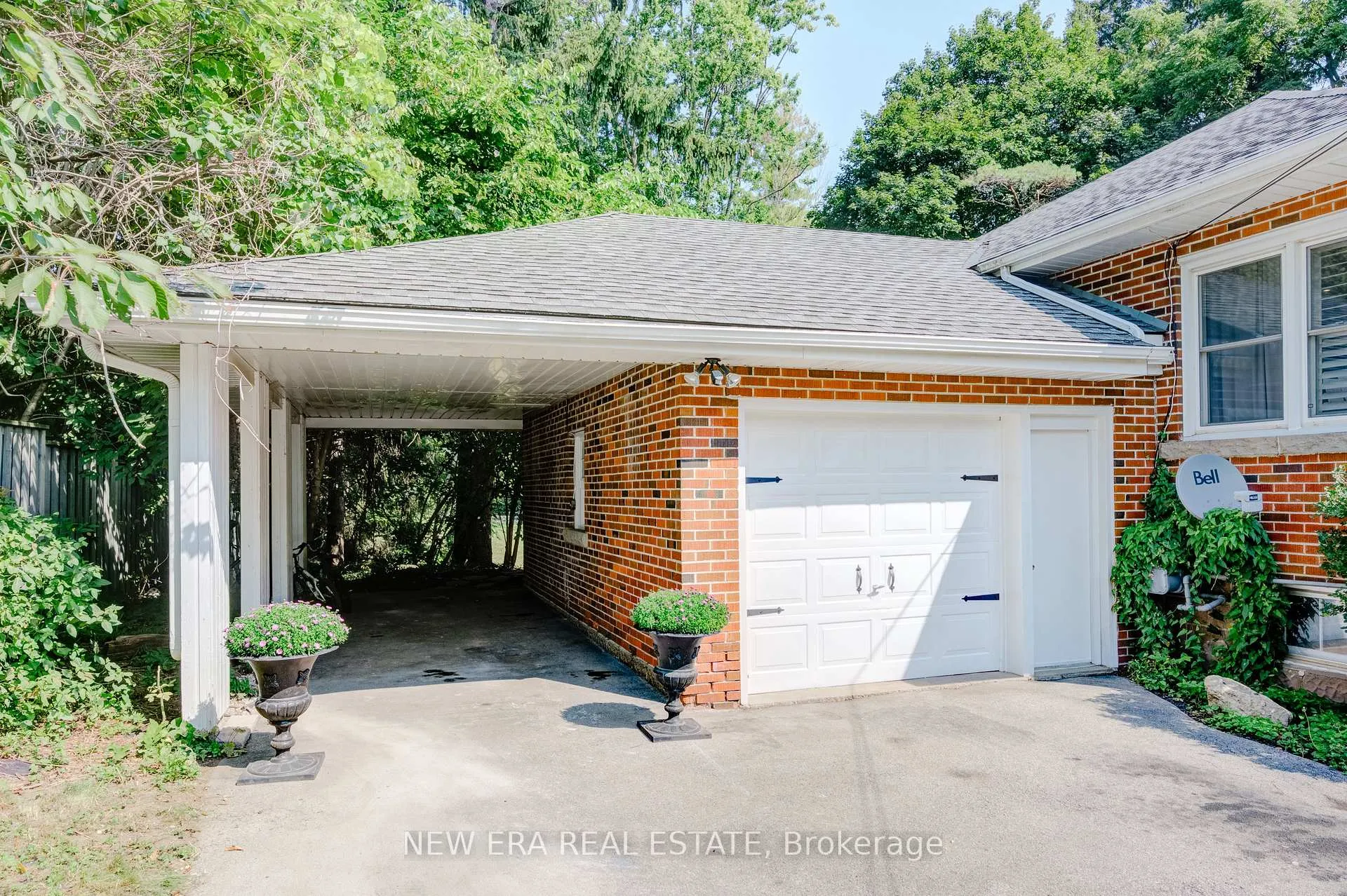 Photo 2 of 3 Fallsview Road, Hamilton, Greensville — HOMEH