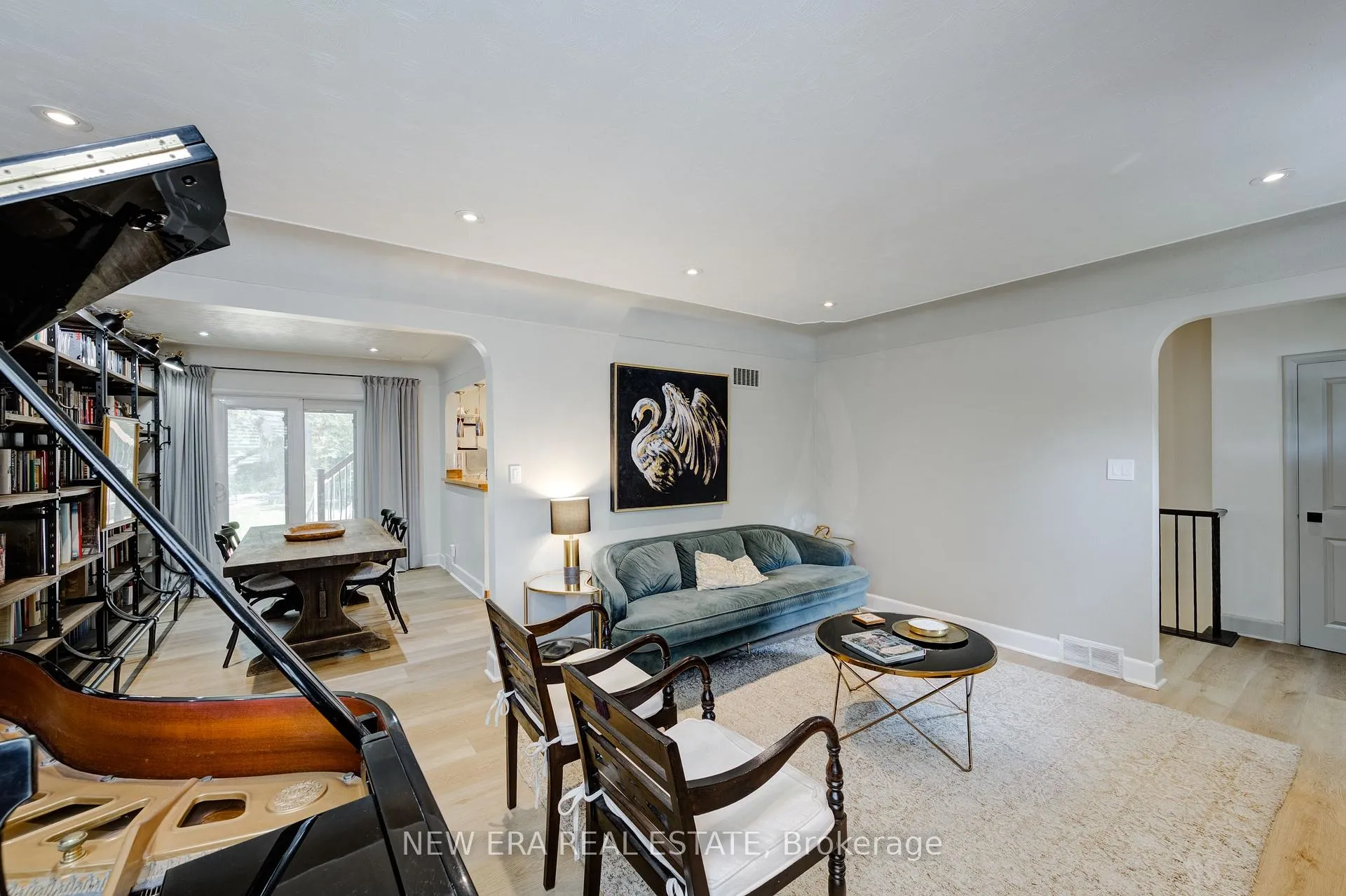 Photo 6 of 3 Fallsview Road, Hamilton, Greensville — HOMEH