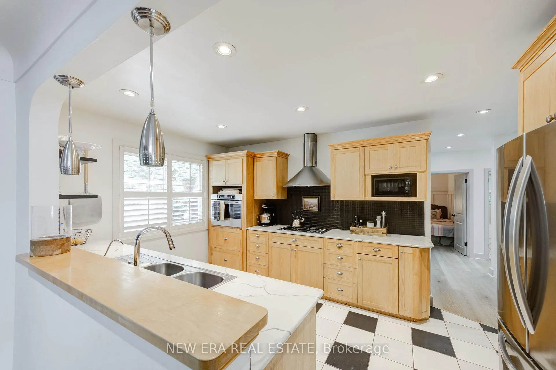 Photo 9 of 3 Fallsview Road, Hamilton, Greensville — HOMEH