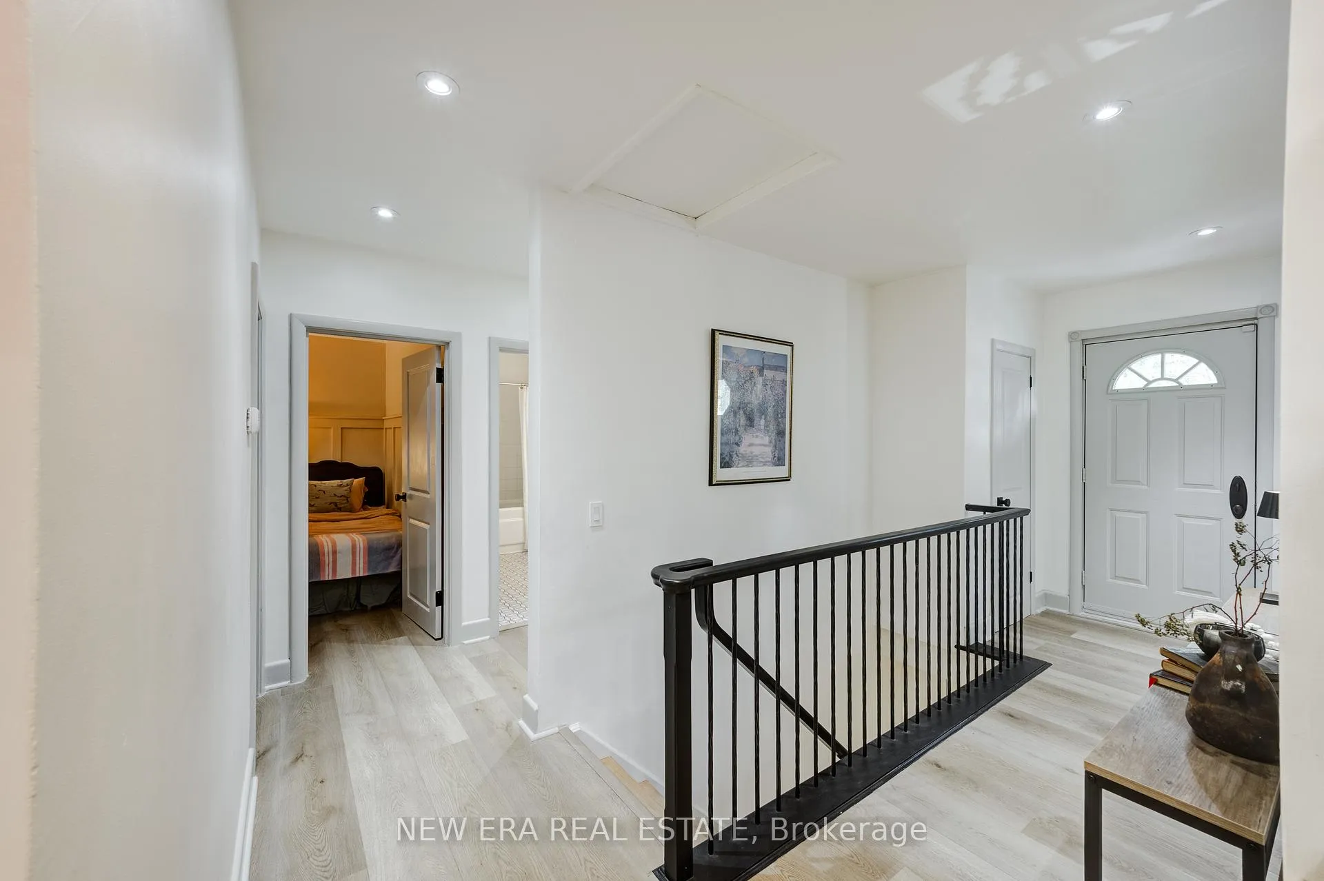Photo 12 of 3 Fallsview Road, Hamilton, Greensville — HOMEH