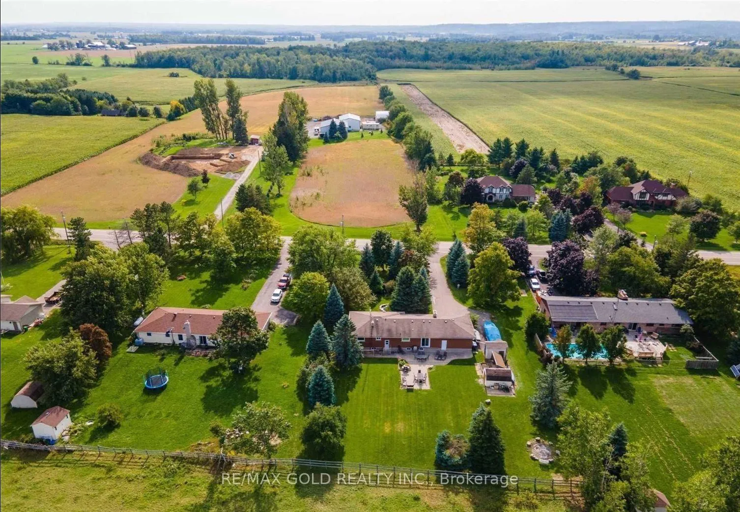 Photo 2 of 13395 Creditview Road, Caledon, Rural Caledon — HOMEH