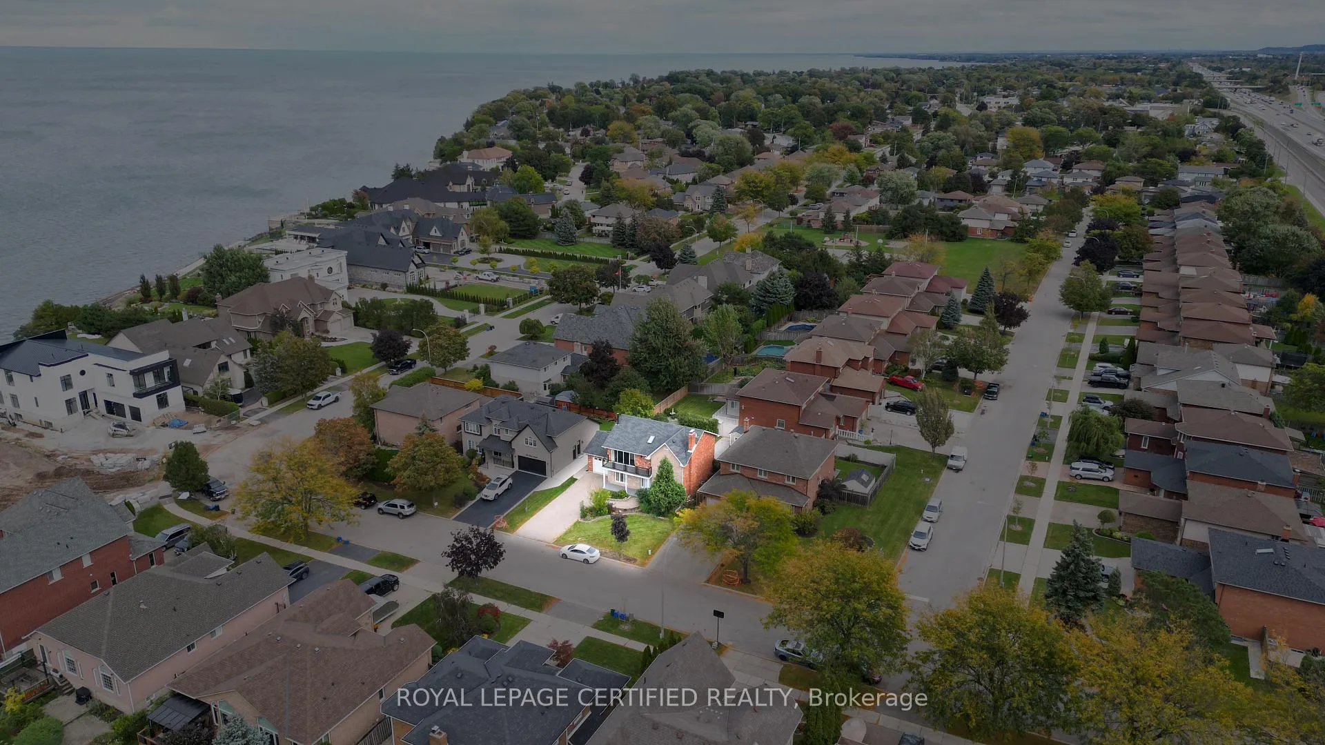 Photo 2 of 141 Olive Street, Grimsby, Grimsby Beach — HOMEH