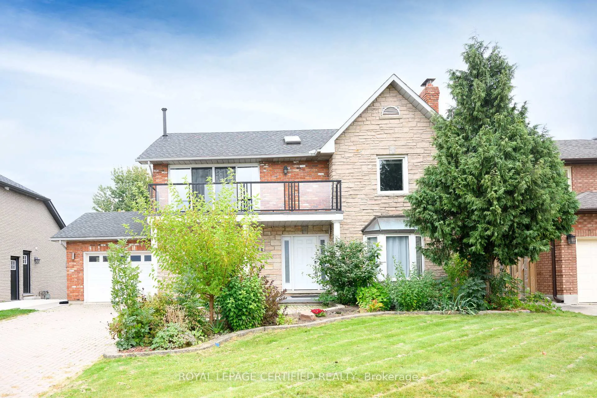 Photo 4 of 141 Olive Street, Grimsby, Grimsby Beach — HOMEH