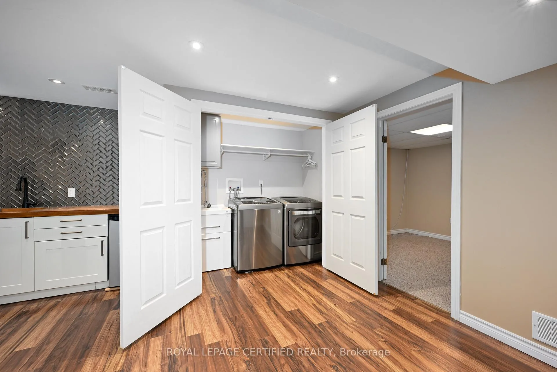 Photo 44 of 141 Olive Street, Grimsby, Grimsby Beach — HOMEH