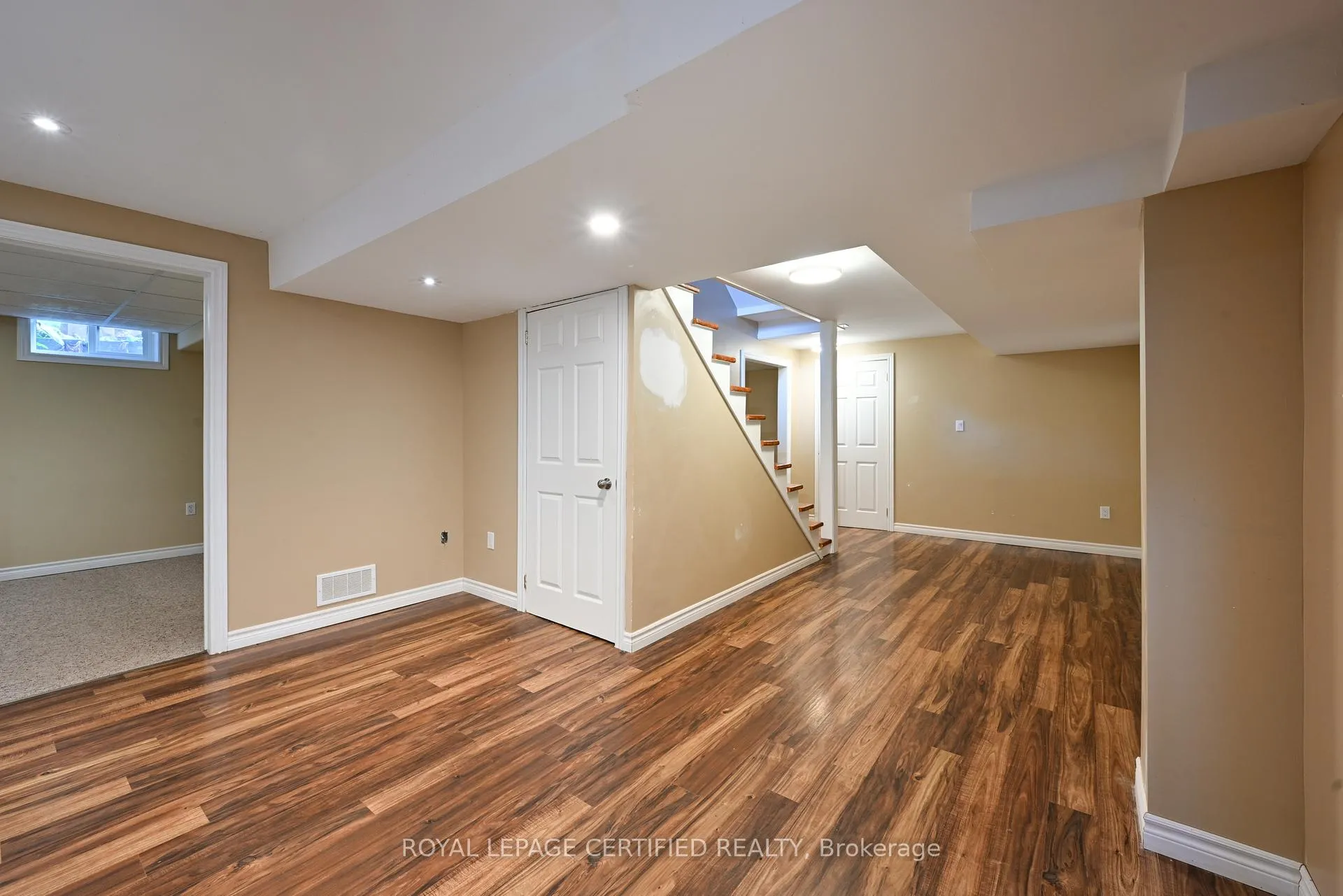 Photo 45 of 141 Olive Street, Grimsby, Grimsby Beach — HOMEH