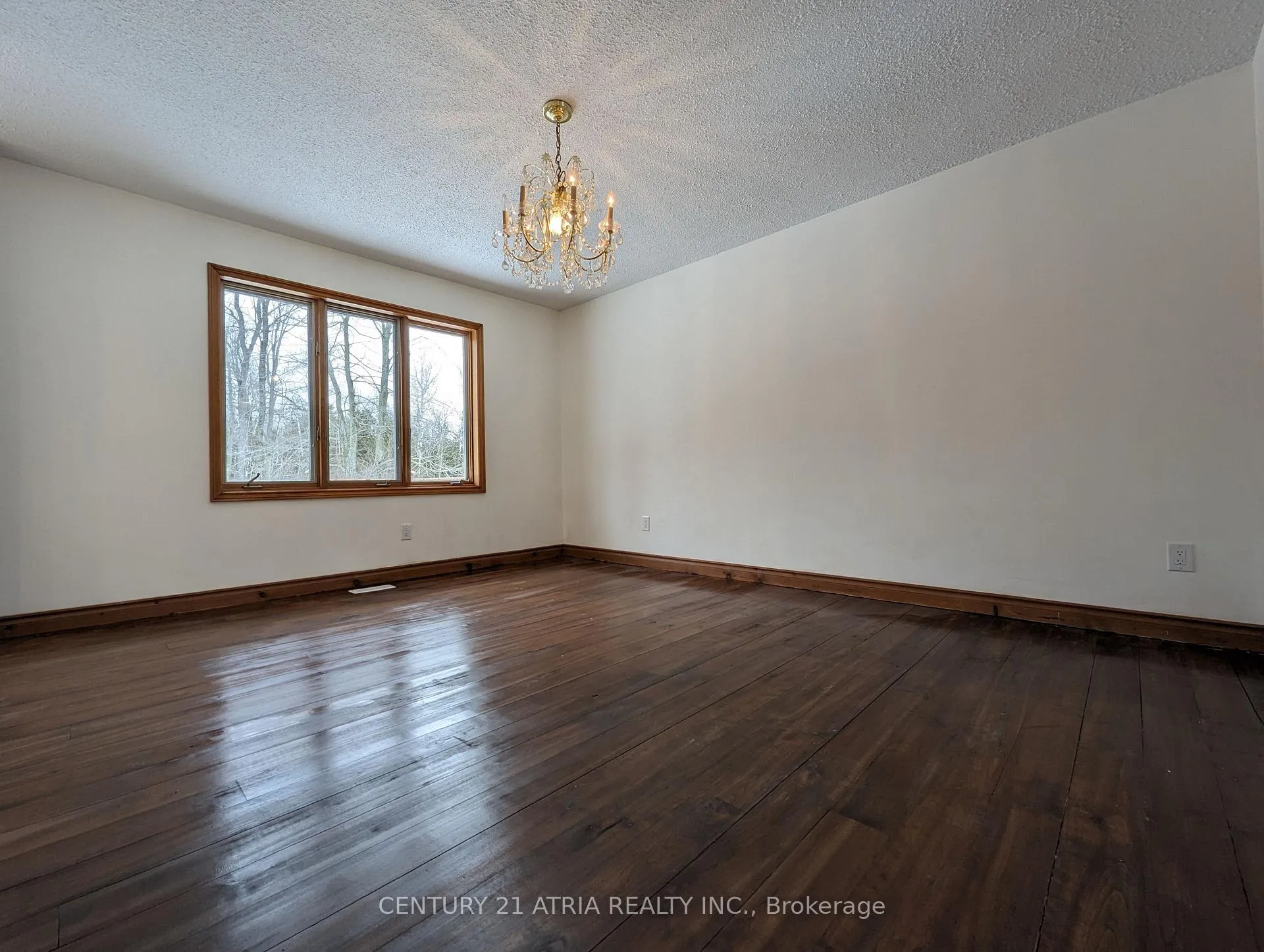 Photo 3 of Unit Upper, 448 Davis Drive, Uxbridge, Rural Uxbridge — HOMEH