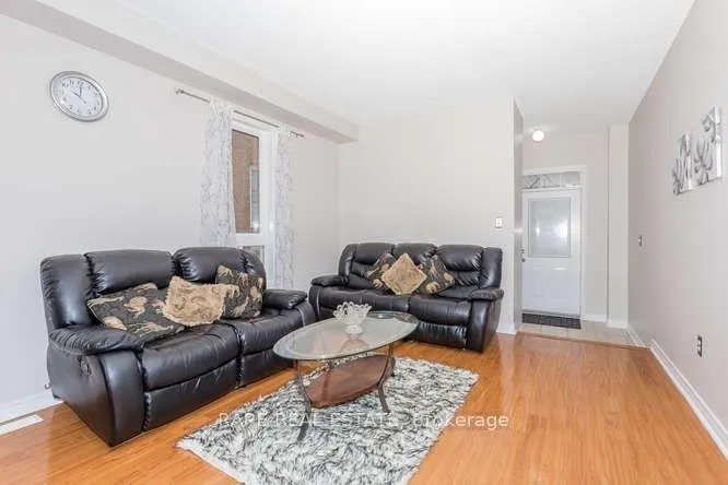 Photo 4 of Unit Upper, 4 charcoal Way, Brampton, Bram West — HOMEH