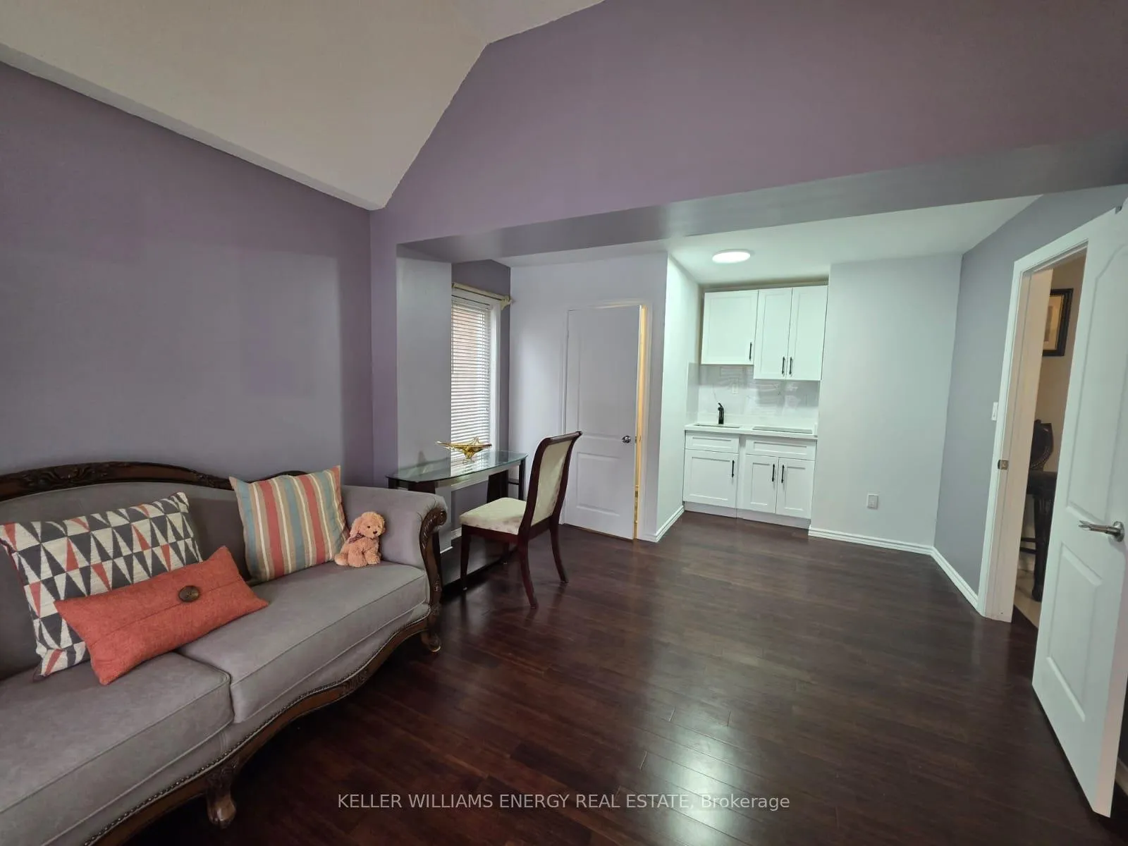 Photo 5 of 12 Phillpot Lane, Ajax, Northwest Ajax — HOMEH