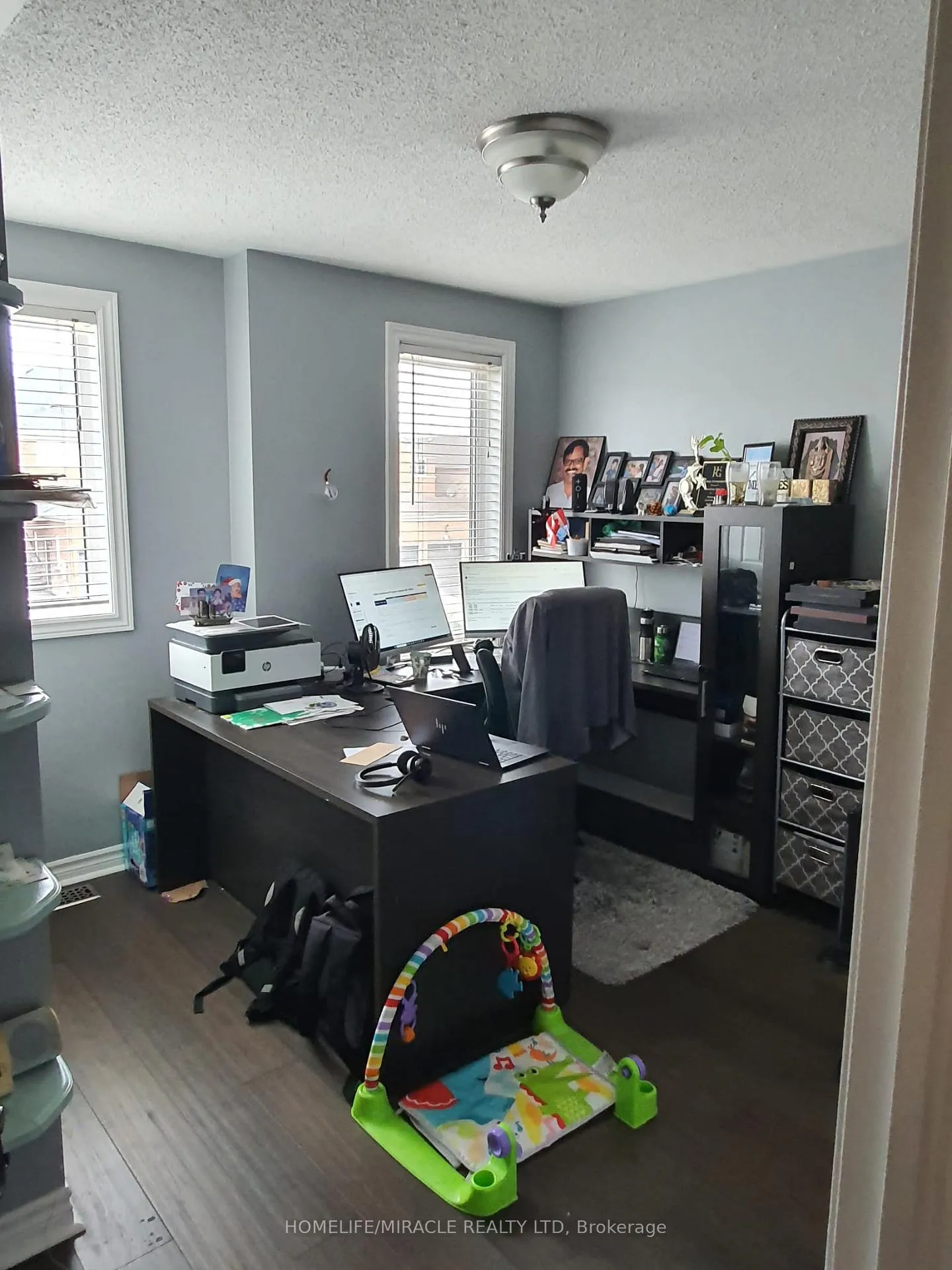 Photo 8 of 31 Summerdale Crescent, Brampton, Fletcher's Meadow — HOMEH