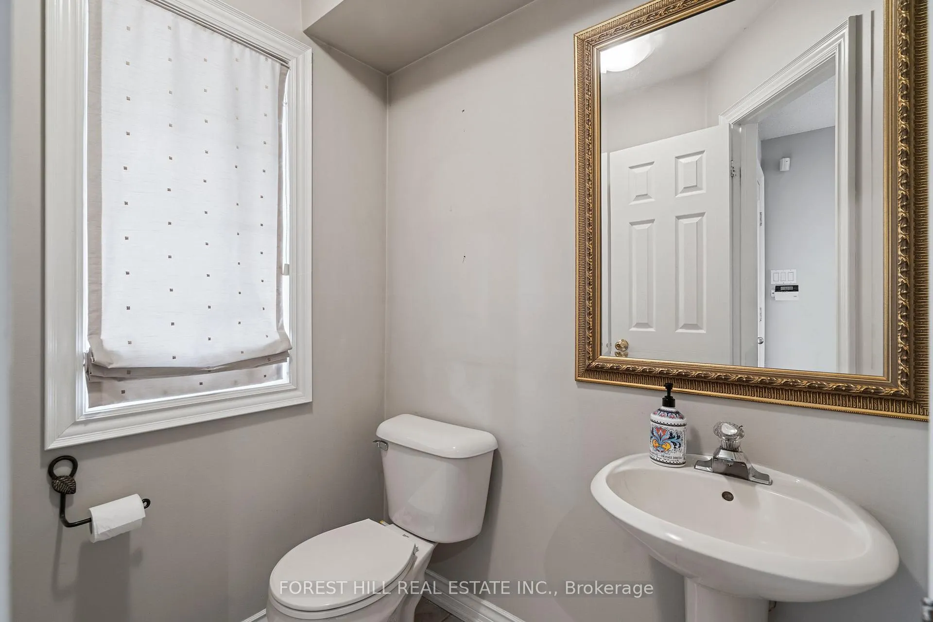 Photo 9 of 35 Timberview Drive, Vaughan, Patterson — HOMEH