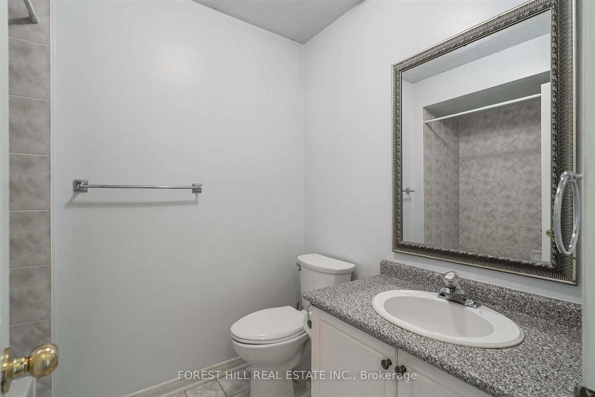 Photo 17 of 35 Timberview Drive, Vaughan, Patterson — HOMEH