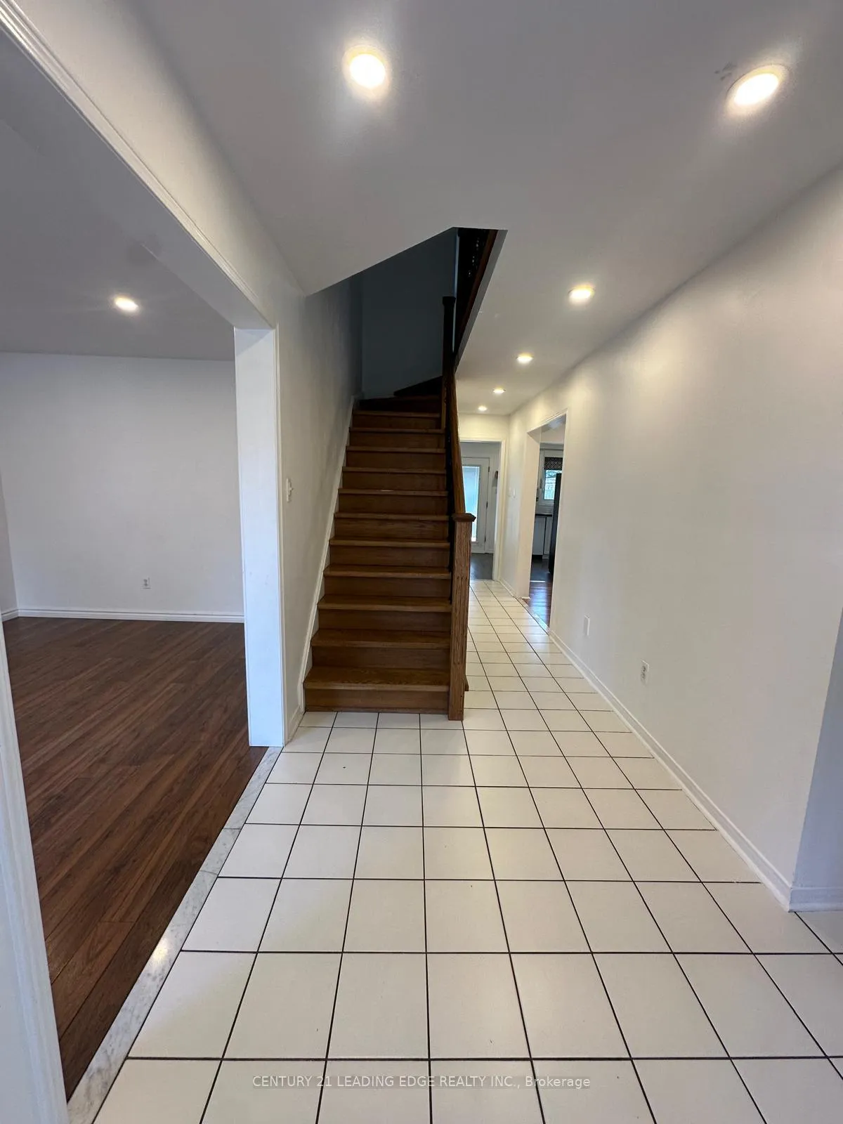 Photo 6 of Unit Main, 1506 Reesor Court, Pickering, Brock Ridge — HOMEH