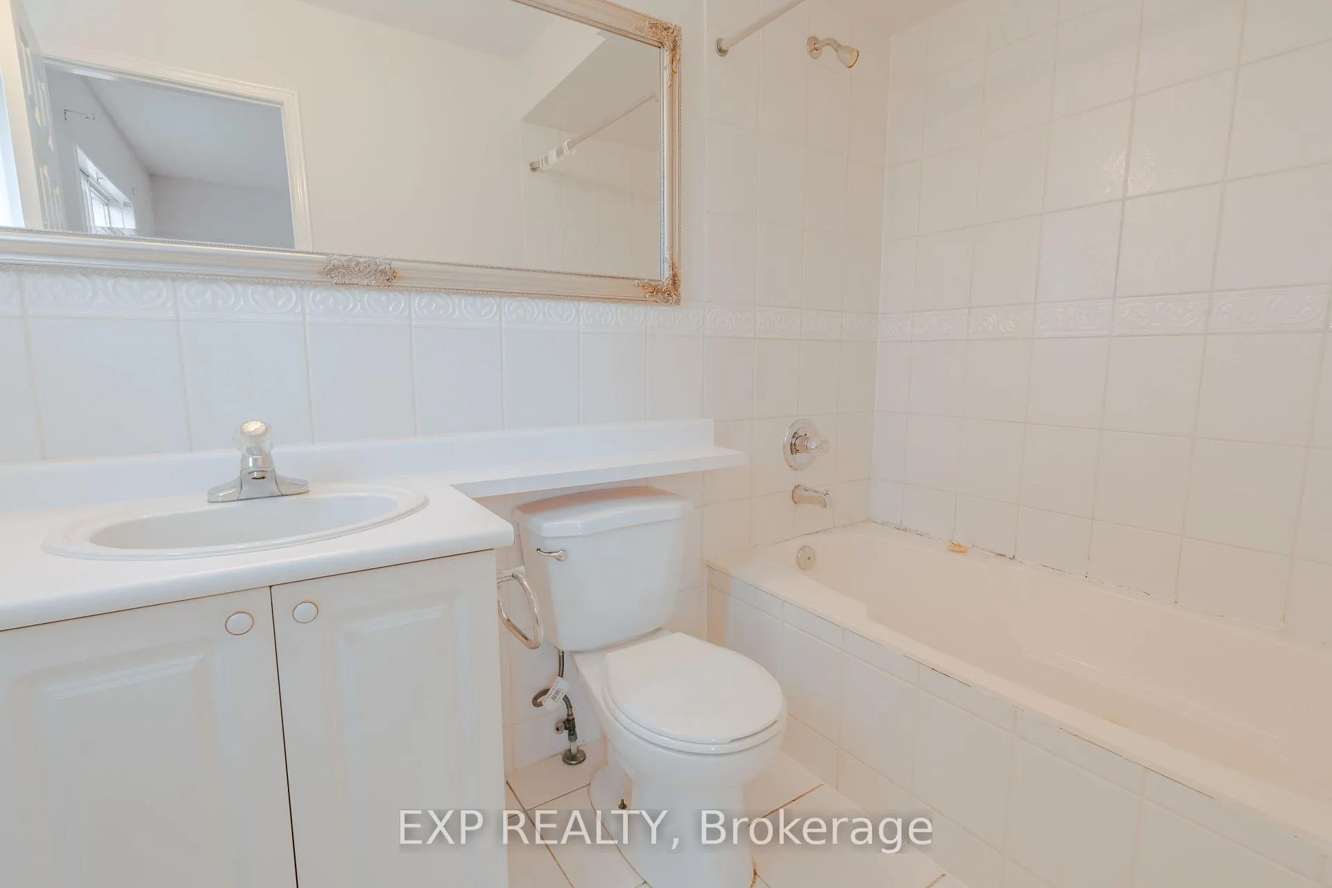 Photo 17 of 5 Schouten Crescent, Markham, Vinegar Hill — HOMEH