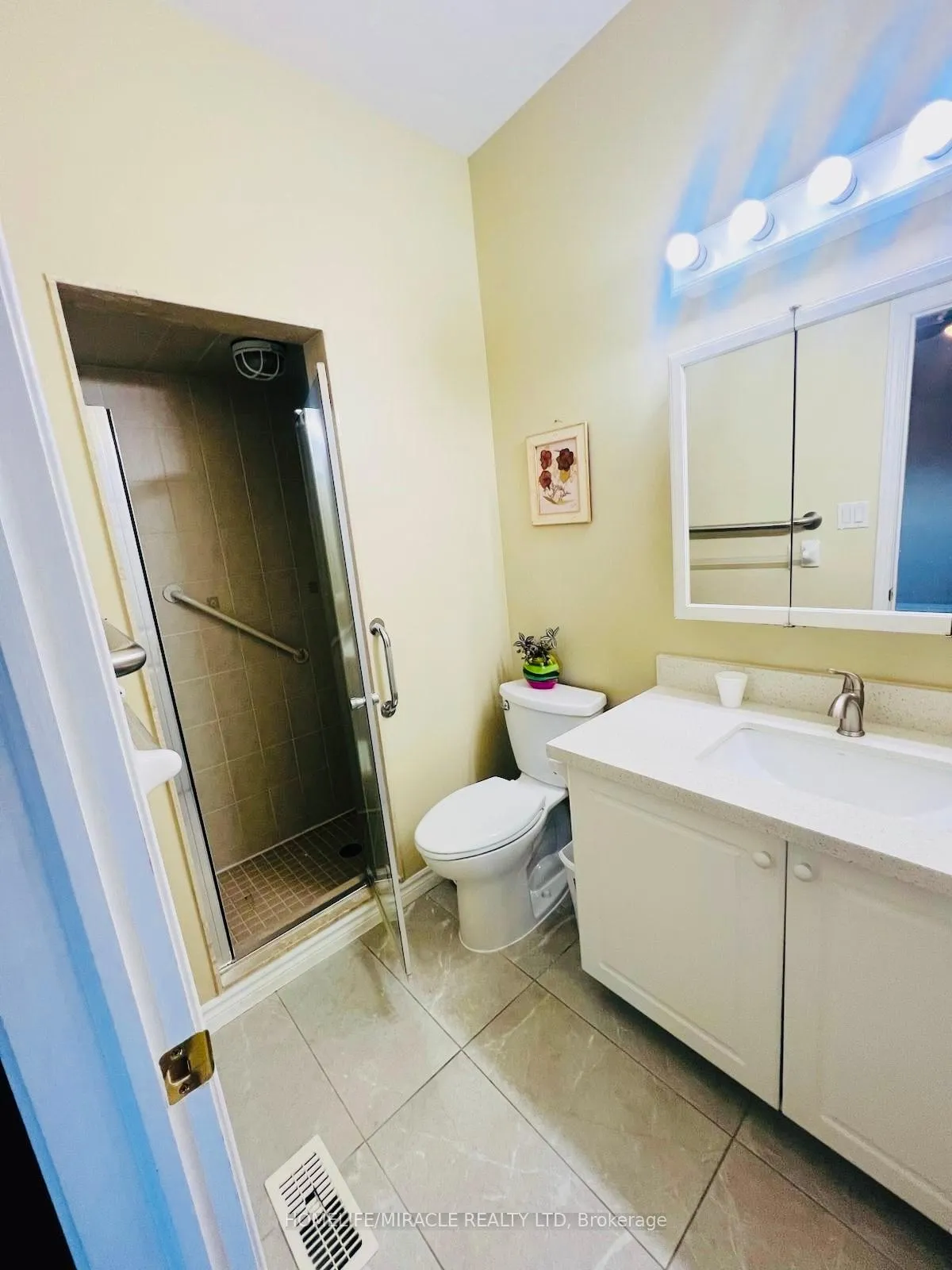 Photo 12 of Unit Main, 732 Ormond Drive, Oshawa, Samac — HOMEH