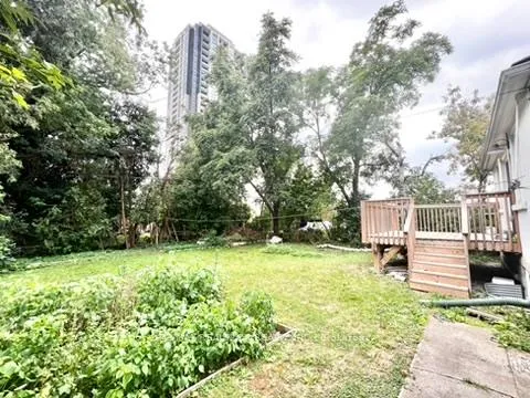 Photo 4 of 9 Meadowview Avenue, Markham, Grandview — HOMEH