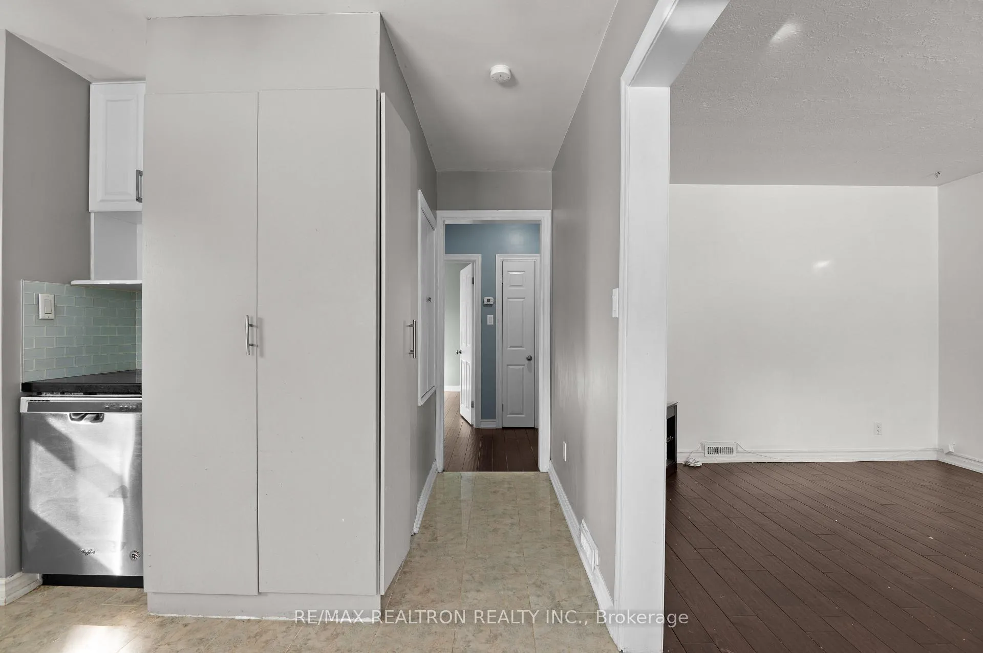 Photo 11 of Unit Main, 316 Pacific Avenue, Oshawa, Vanier — HOMEH