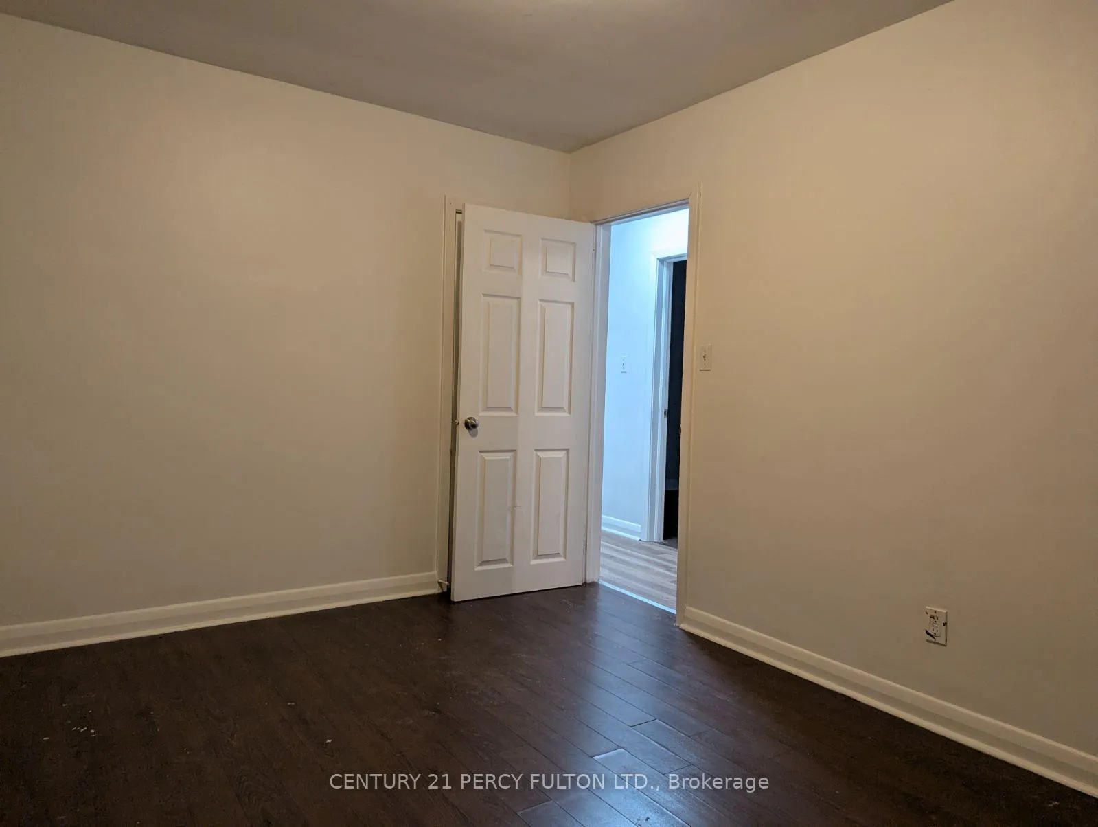 Photo 12 of Unit Main, 58 Eastlawn Street, Oshawa, Donevan — HOMEH