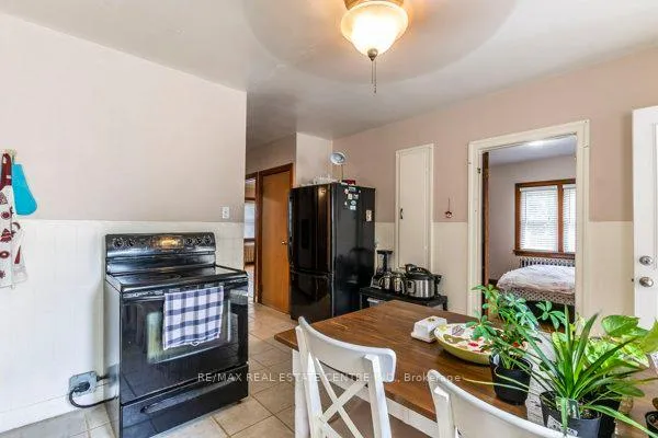 Photo 11 of 123 Krug Street, Kitchener — HOMEH