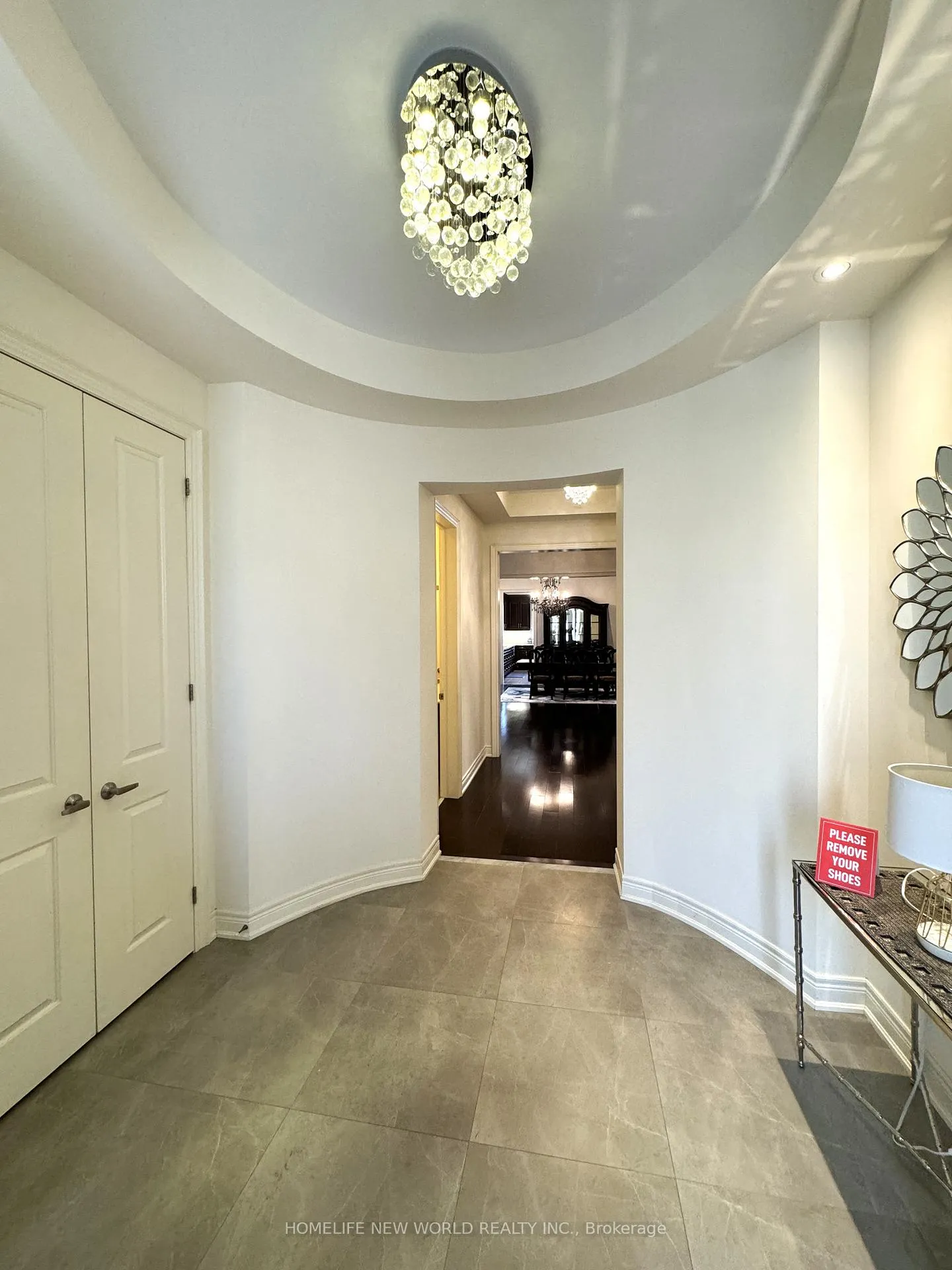 Photo 2 of 145 Fitzmaurice Drive, Vaughan, Maple — HOMEH