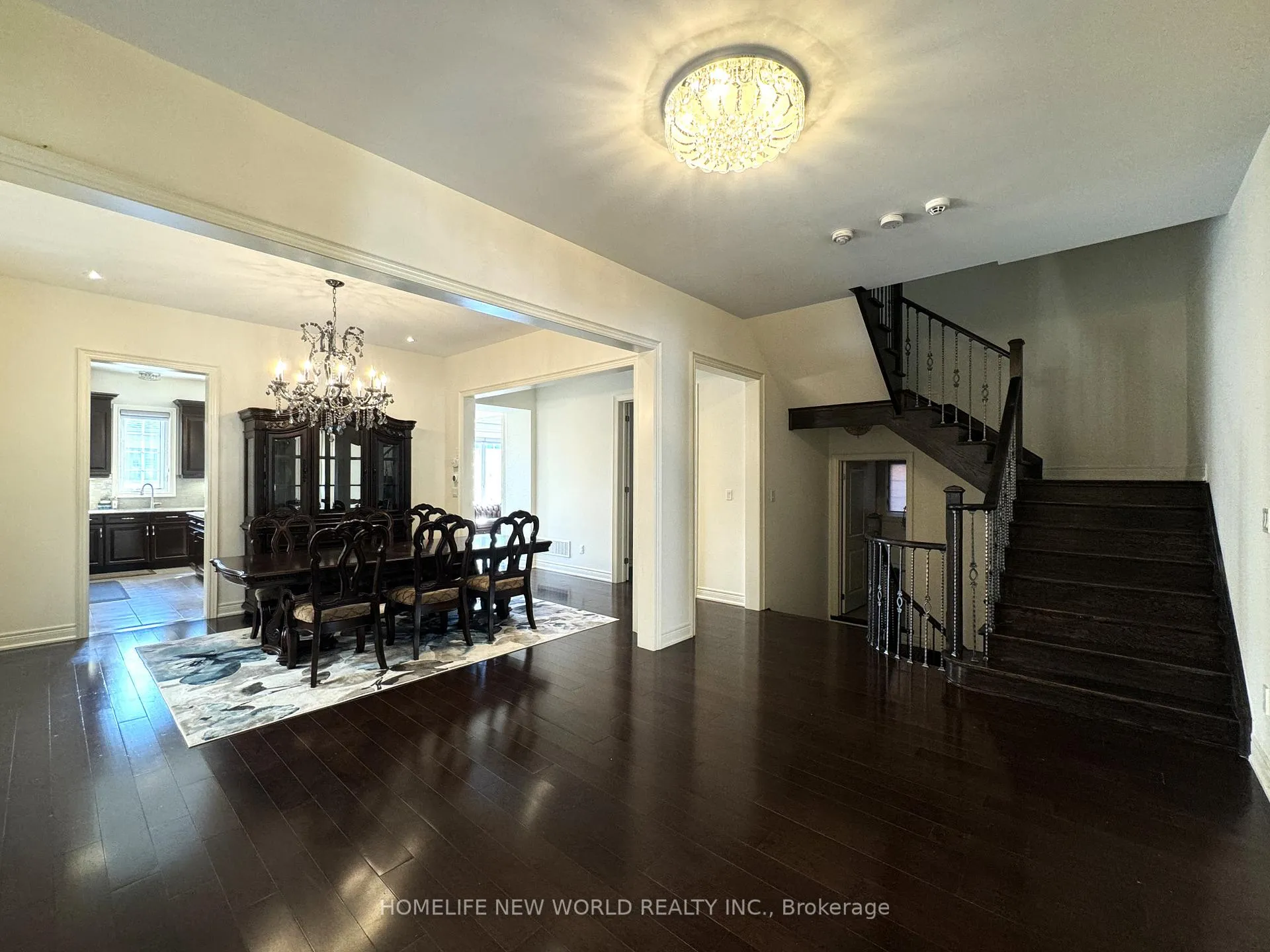 Photo 6 of 145 Fitzmaurice Drive, Vaughan, Maple — HOMEH