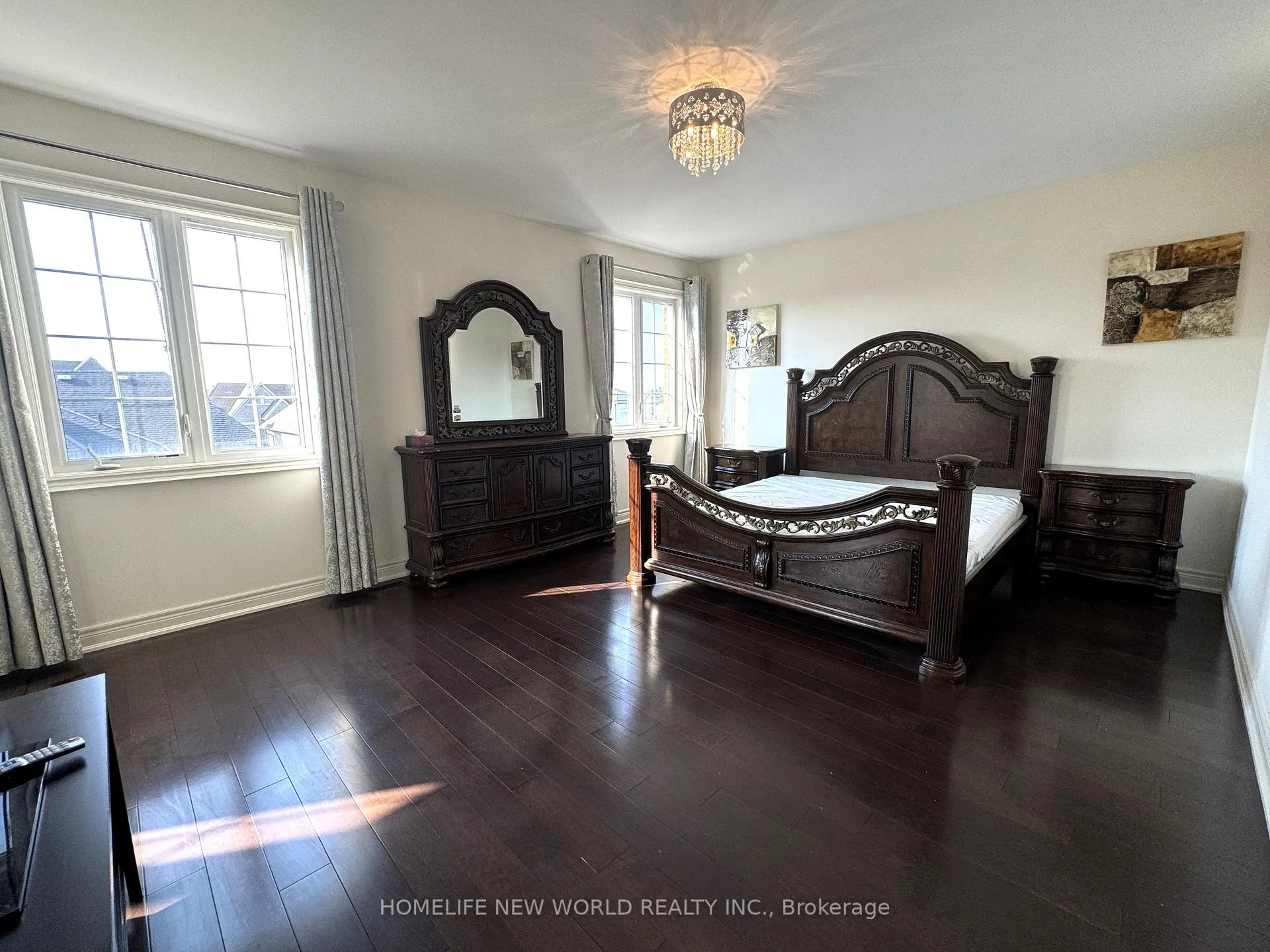 Photo 14 of 145 Fitzmaurice Drive, Vaughan, Maple — HOMEH