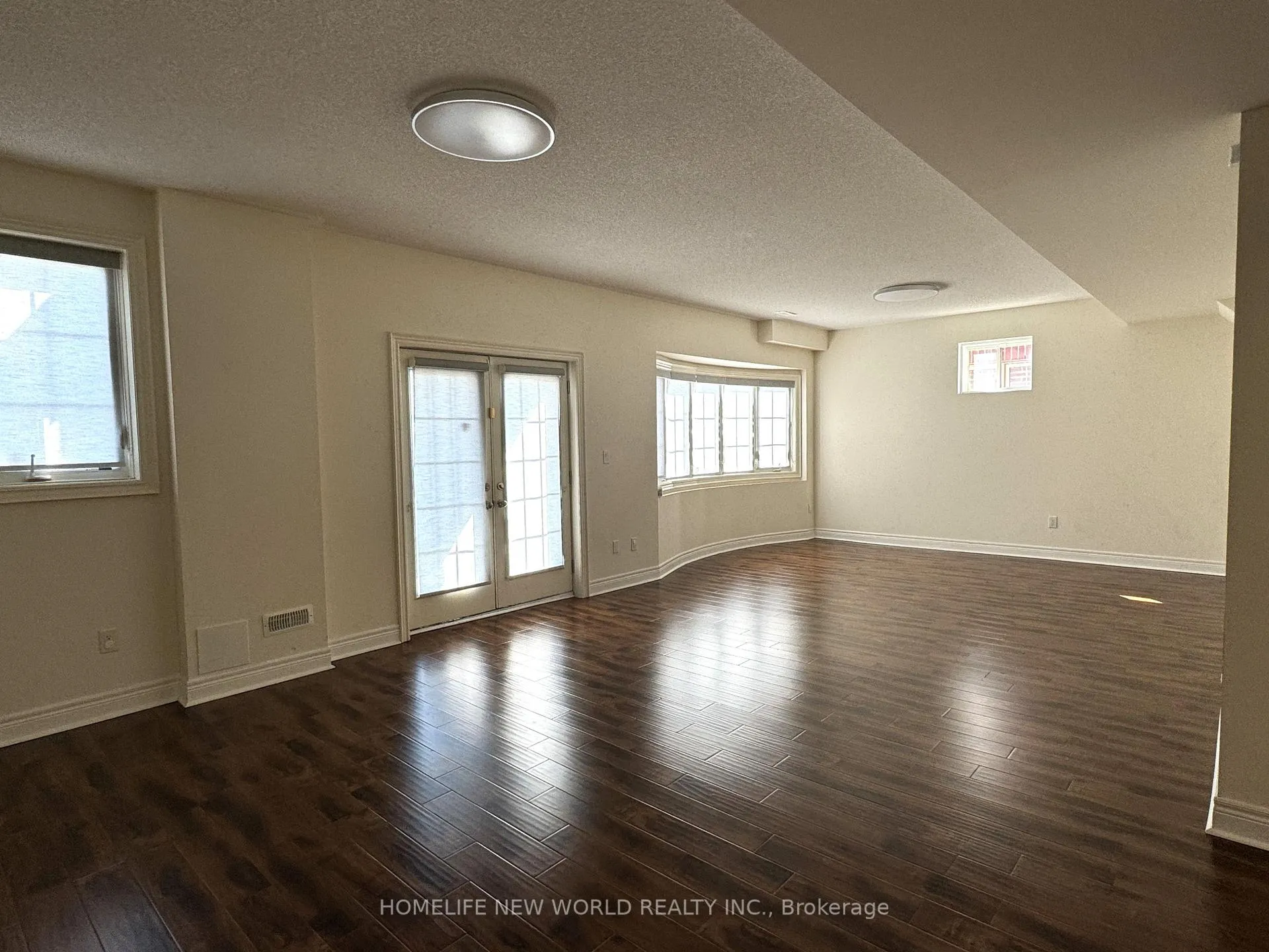 Photo 32 of 145 Fitzmaurice Drive, Vaughan, Maple — HOMEH