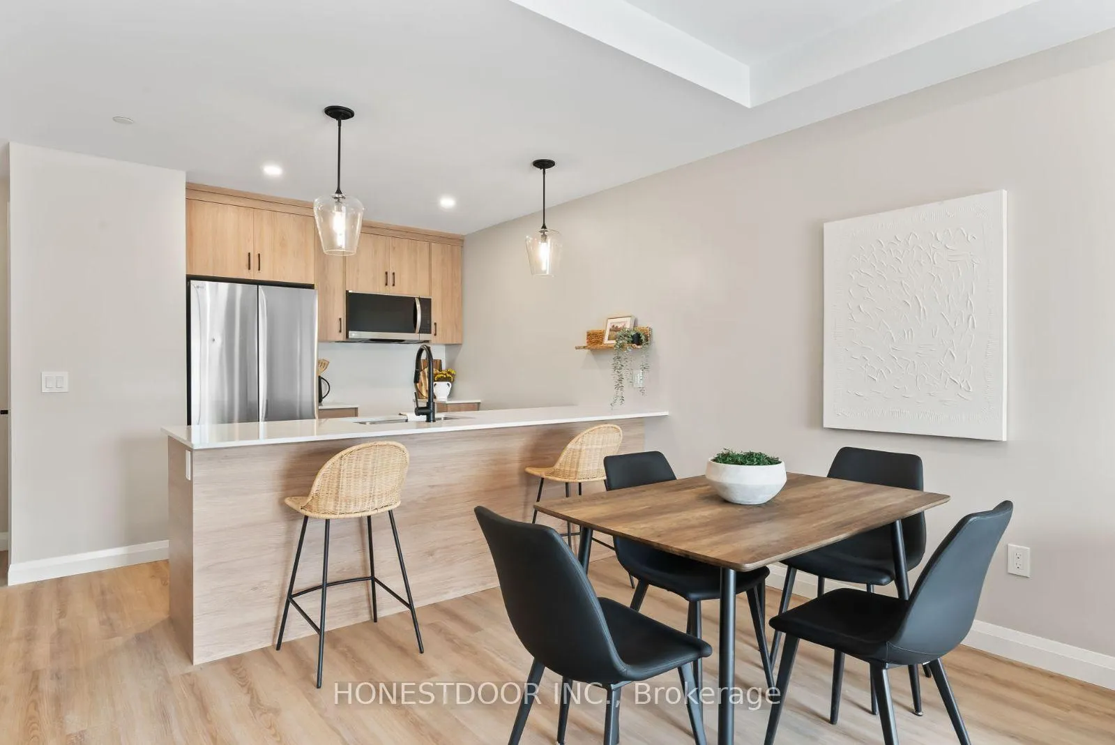 Photo 3 of 101 Eastridge Road, Brockton — HOMEH