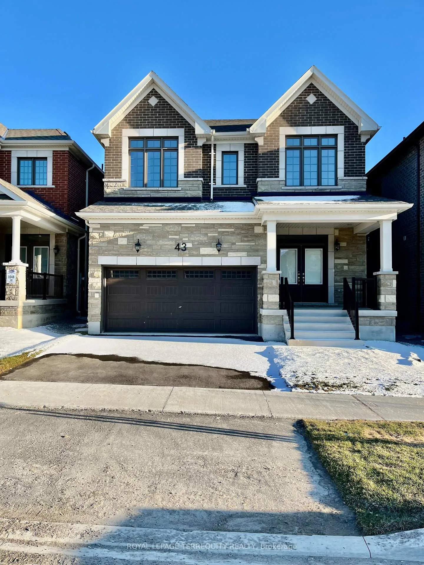 Photo 1 of 43 Mcbride Trail, Barrie, Rural Barrie Southeast — HOMEH