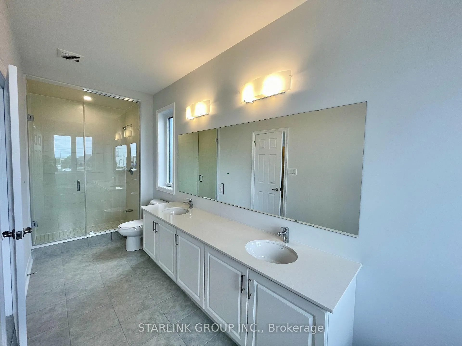 Photo 13 of 194 Mumbai Drive, Markham, Middlefield — HOMEH