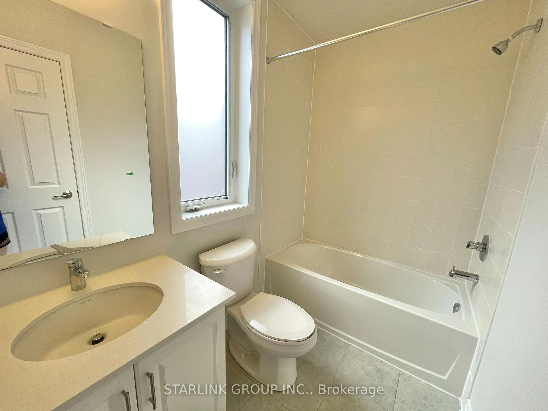 Photo 18 of 194 Mumbai Drive, Markham, Middlefield — HOMEH