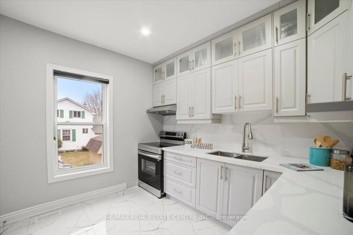 Photo 13 of 401 Fountain St S, Cambridge — HOMEH