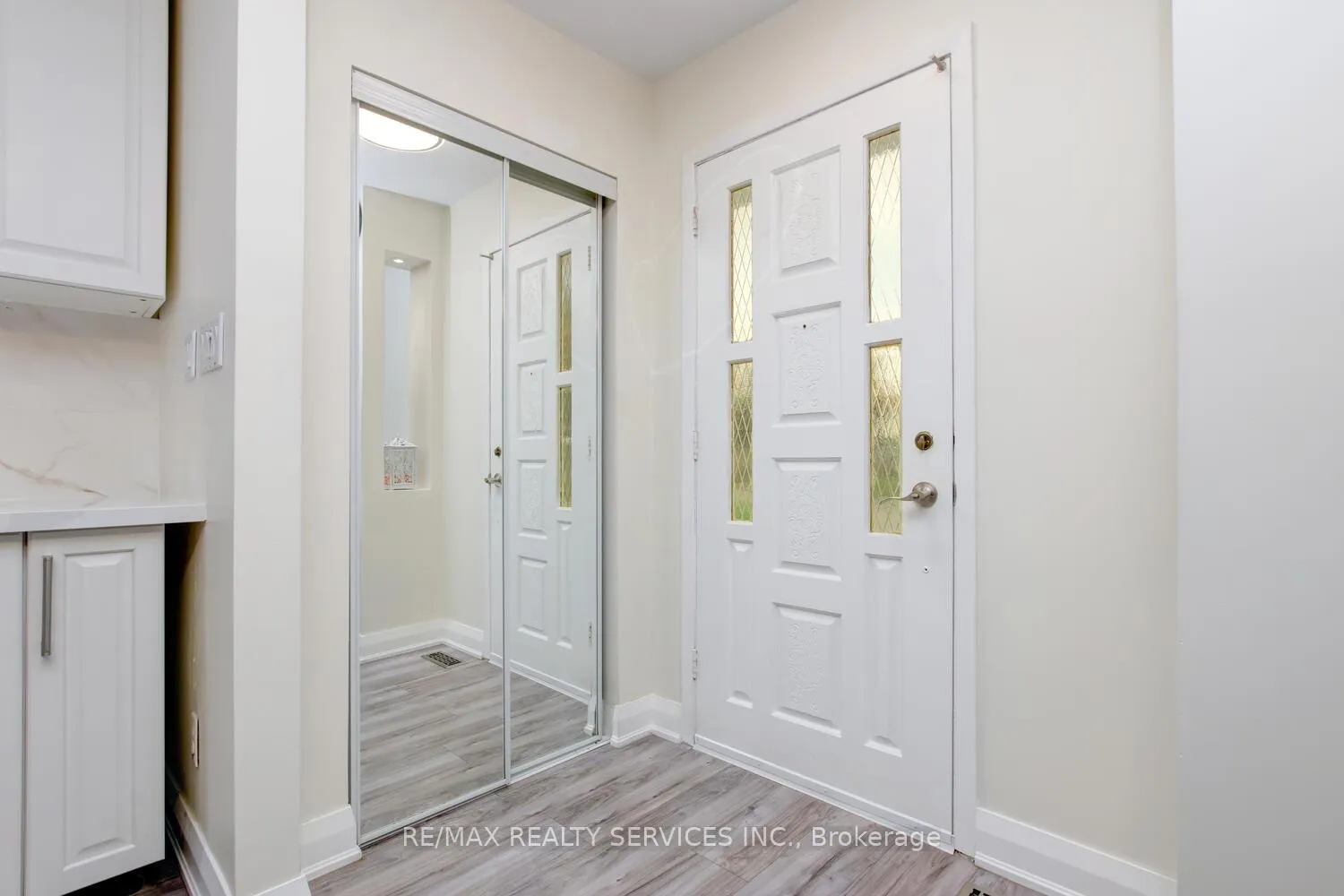 Photo 2 of 25 Finchley Crescent, Brampton, Southgate — HOMEH