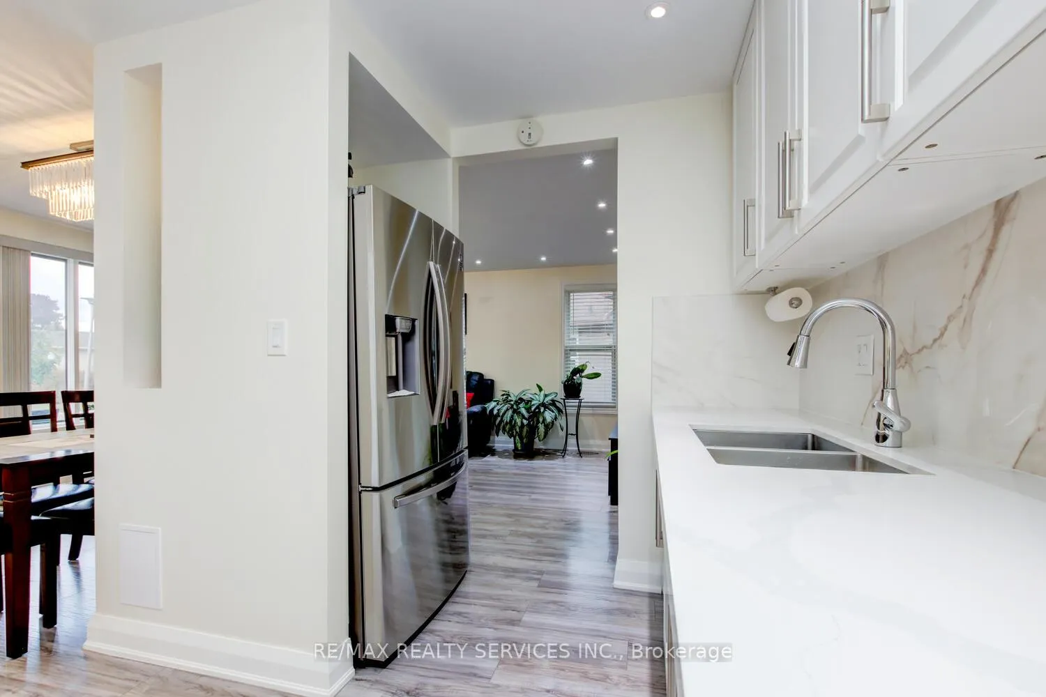 Photo 5 of 25 Finchley Crescent, Brampton, Southgate — HOMEH