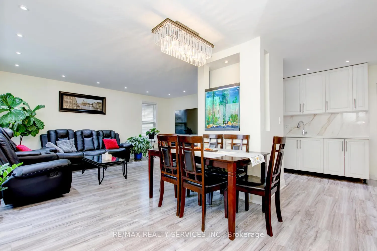 Photo 9 of 25 Finchley Crescent, Brampton, Southgate — HOMEH