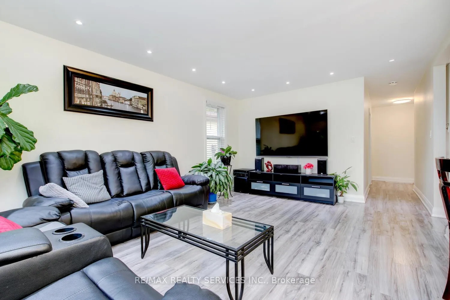 Photo 13 of 25 Finchley Crescent, Brampton, Southgate — HOMEH