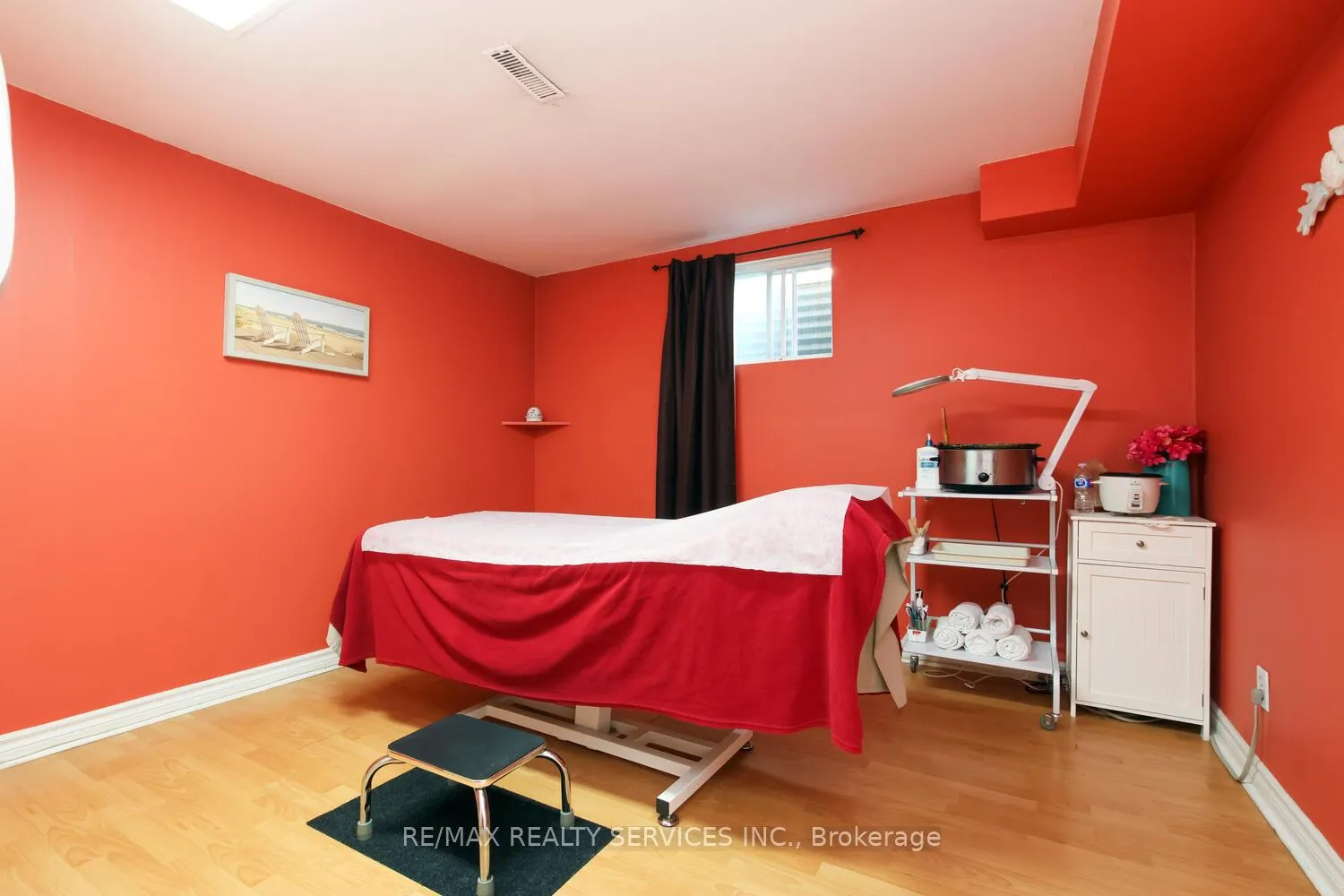 Photo 28 of 25 Finchley Crescent, Brampton, Southgate — HOMEH