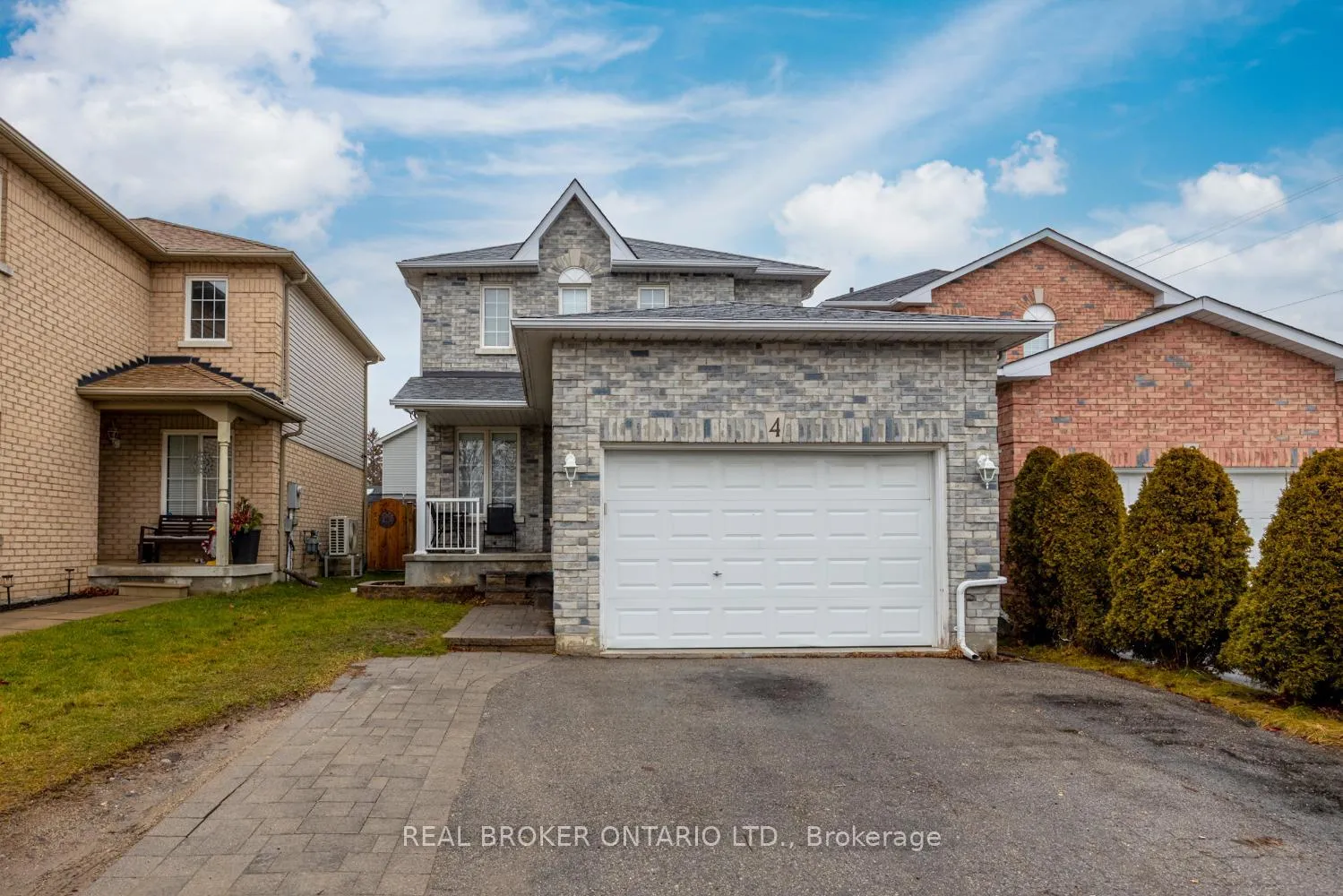 Front of Unit Lower, 4B Daiseyfield Avenue