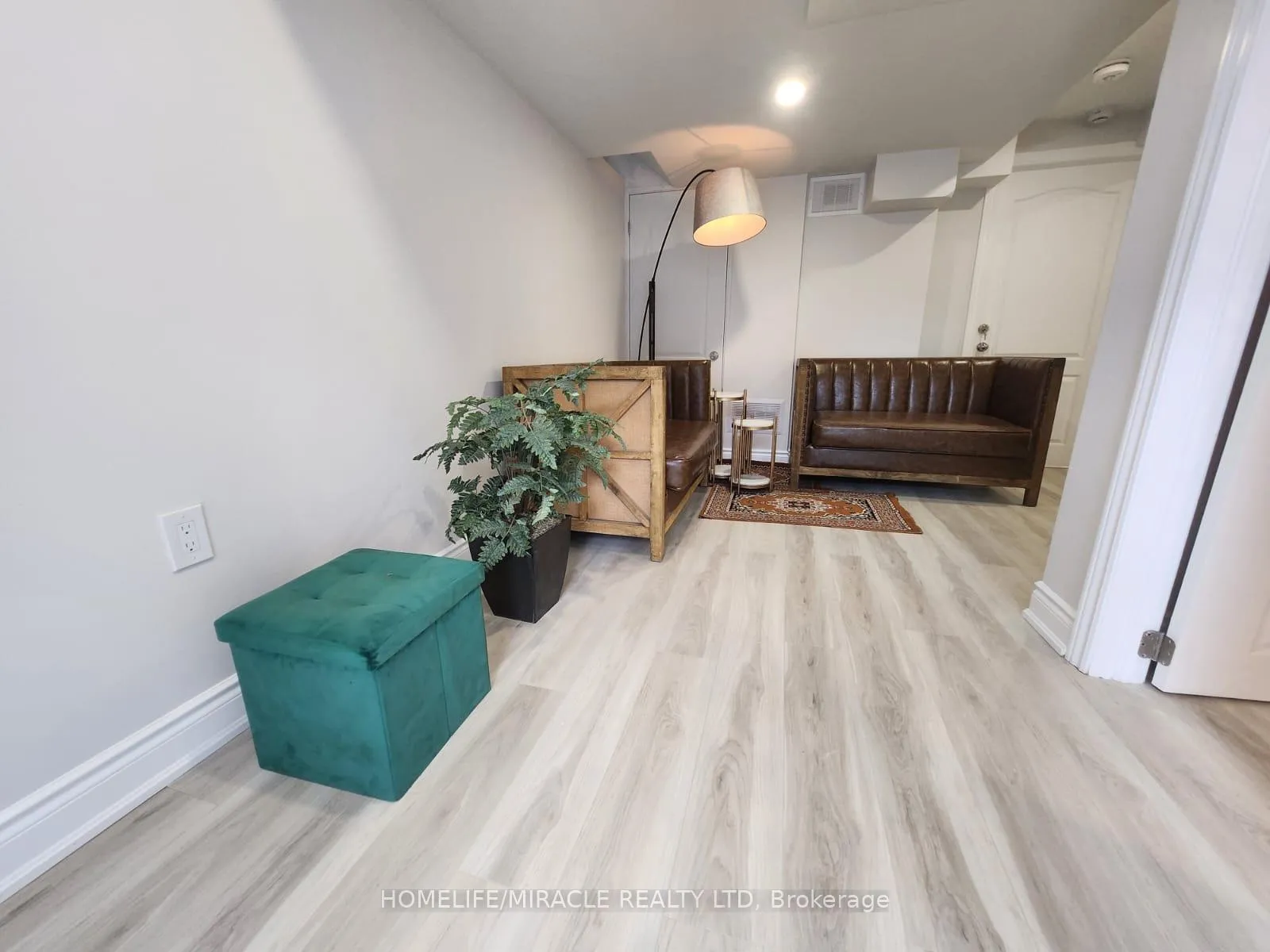 Photo 2 of 128 Monte Carlo Drive, Vaughan, Sonoma Heights — HOMEH