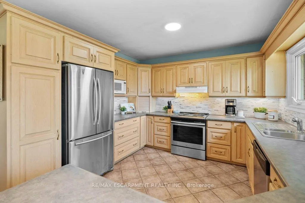 Photo 16 of 578 Millgrove Side Road, Hamilton, Rural Flamborough — HOMEH