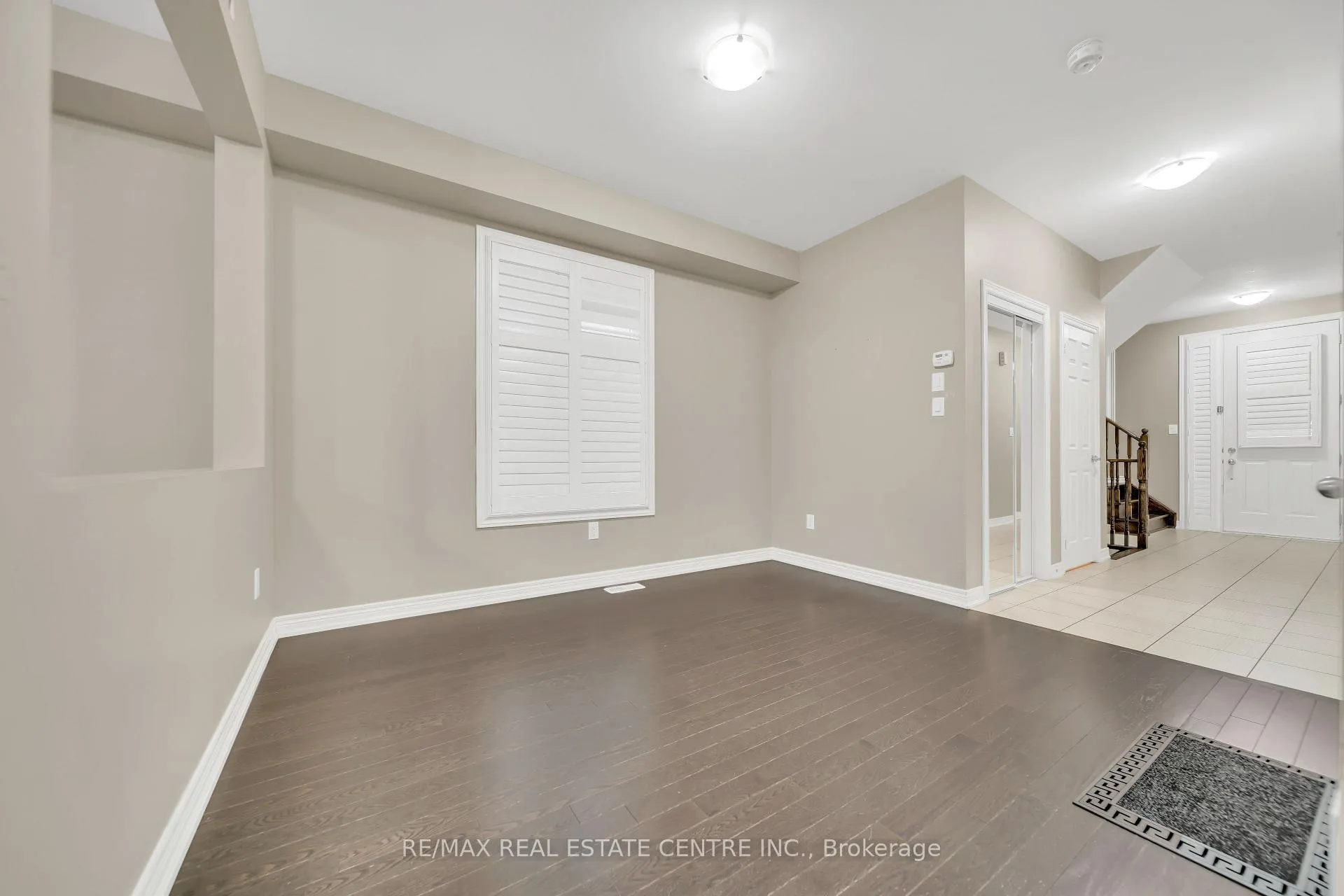 Photo 8 of 81 Vezna Crescent, Brampton, Credit Valley — HOMEH