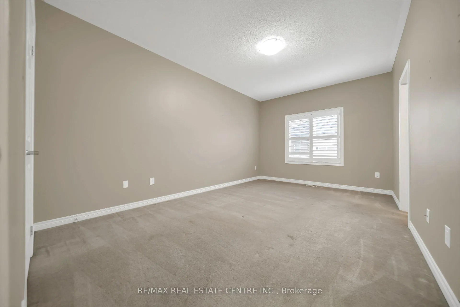 Photo 21 of 81 Vezna Crescent, Brampton, Credit Valley — HOMEH