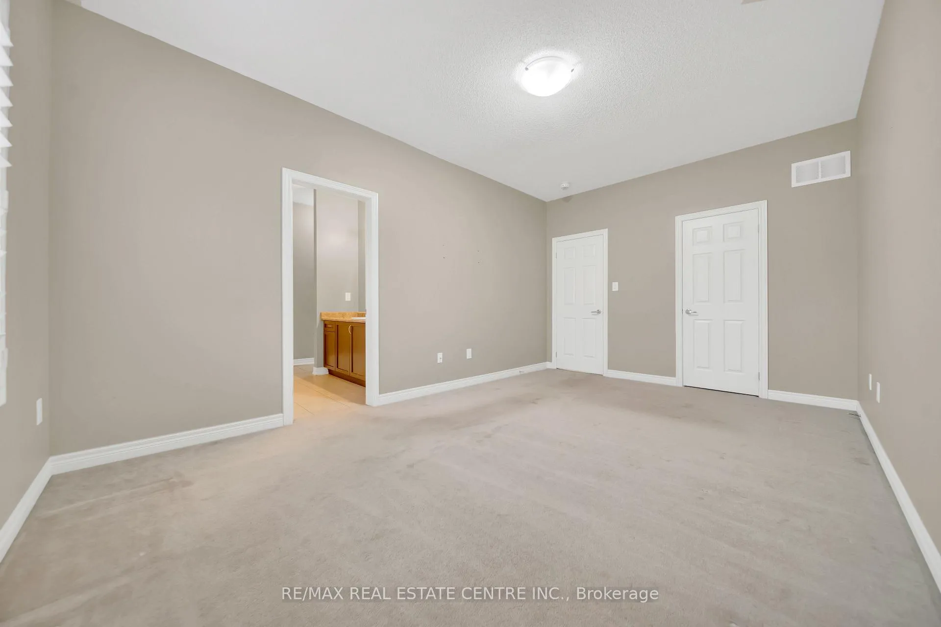 Photo 23 of 81 Vezna Crescent, Brampton, Credit Valley — HOMEH
