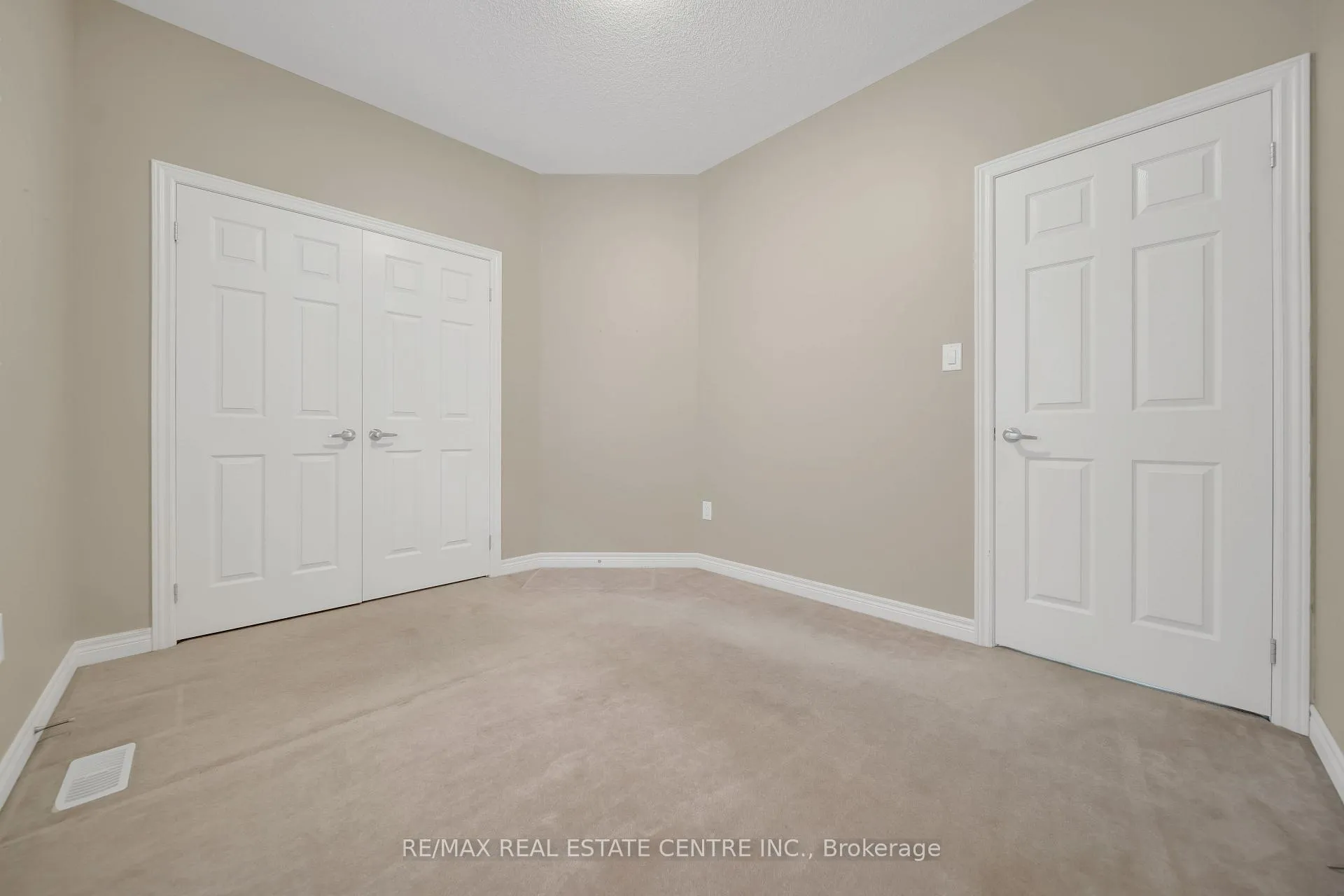 Photo 29 of 81 Vezna Crescent, Brampton, Credit Valley — HOMEH